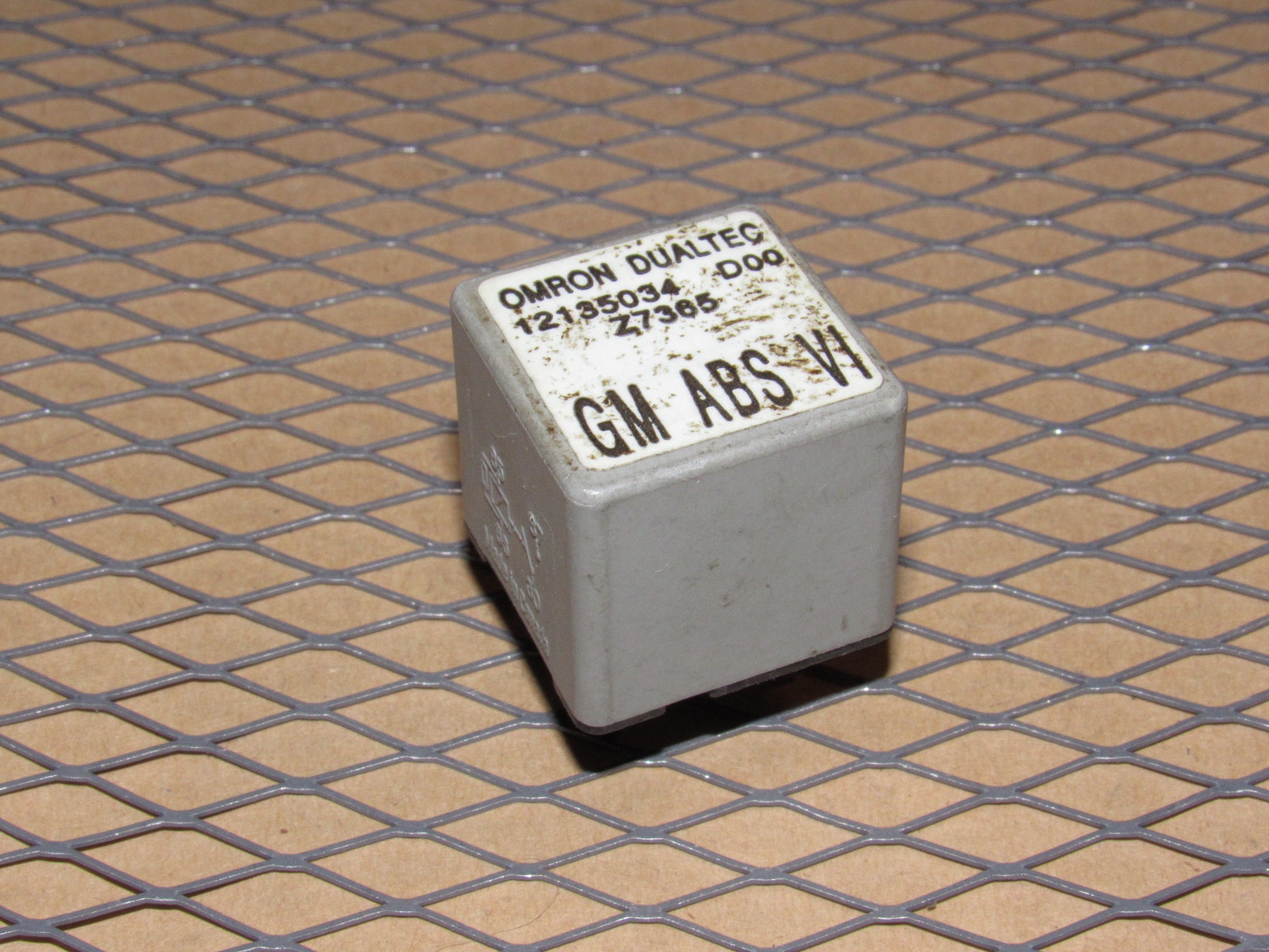 GM Relay 12135034 / GM ABS VI