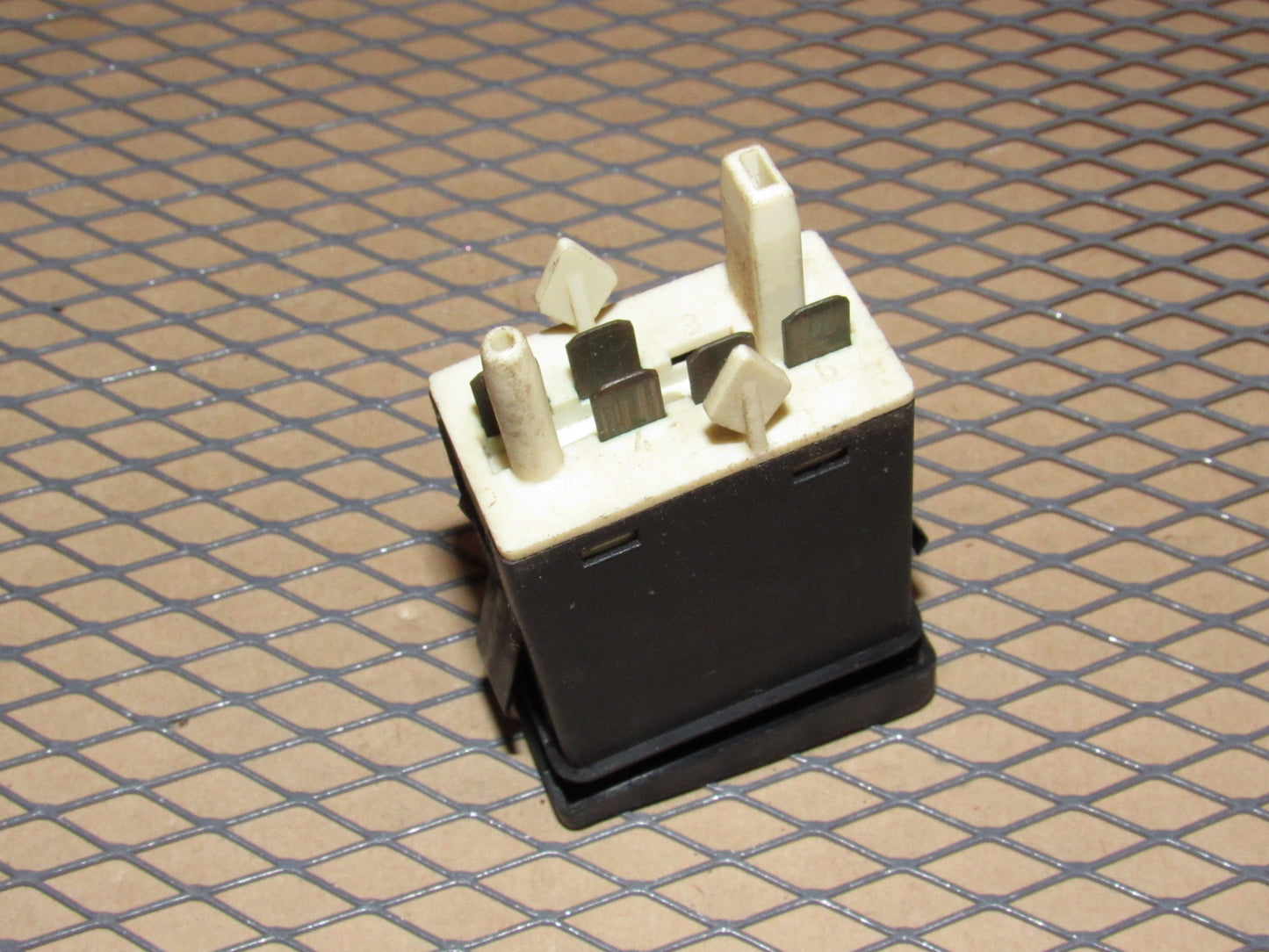 95 96 97 Audi A6 OEM Front Fog Light Lamp Switch
