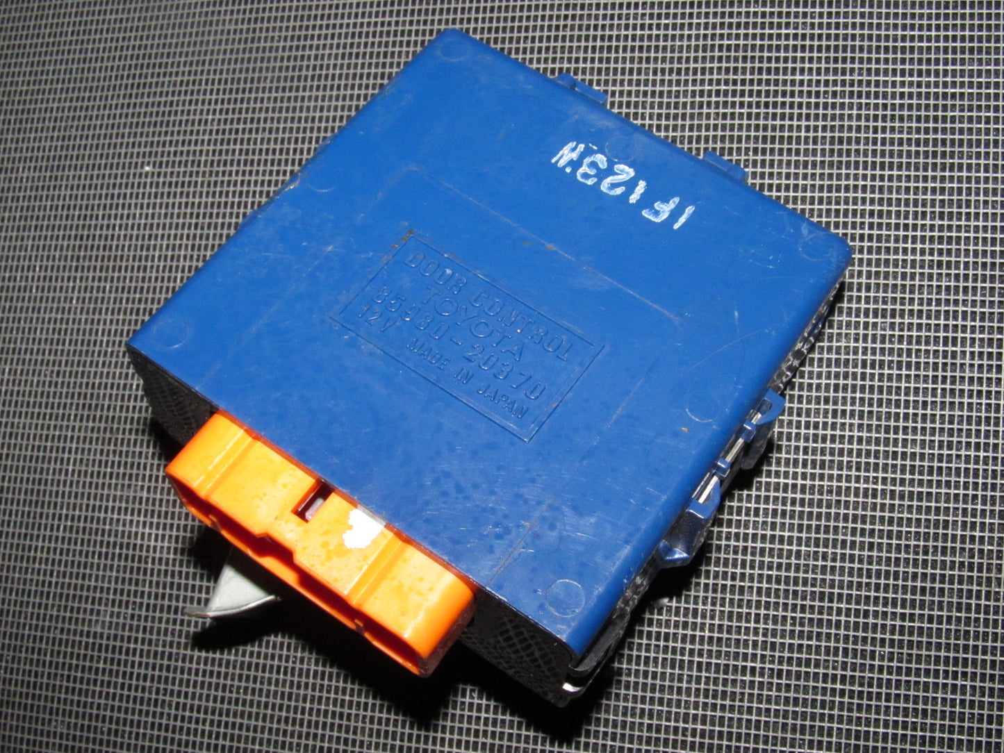 94 95 96 97 98 99 Toyota Celica OEM Door Control Unit 85980-20370