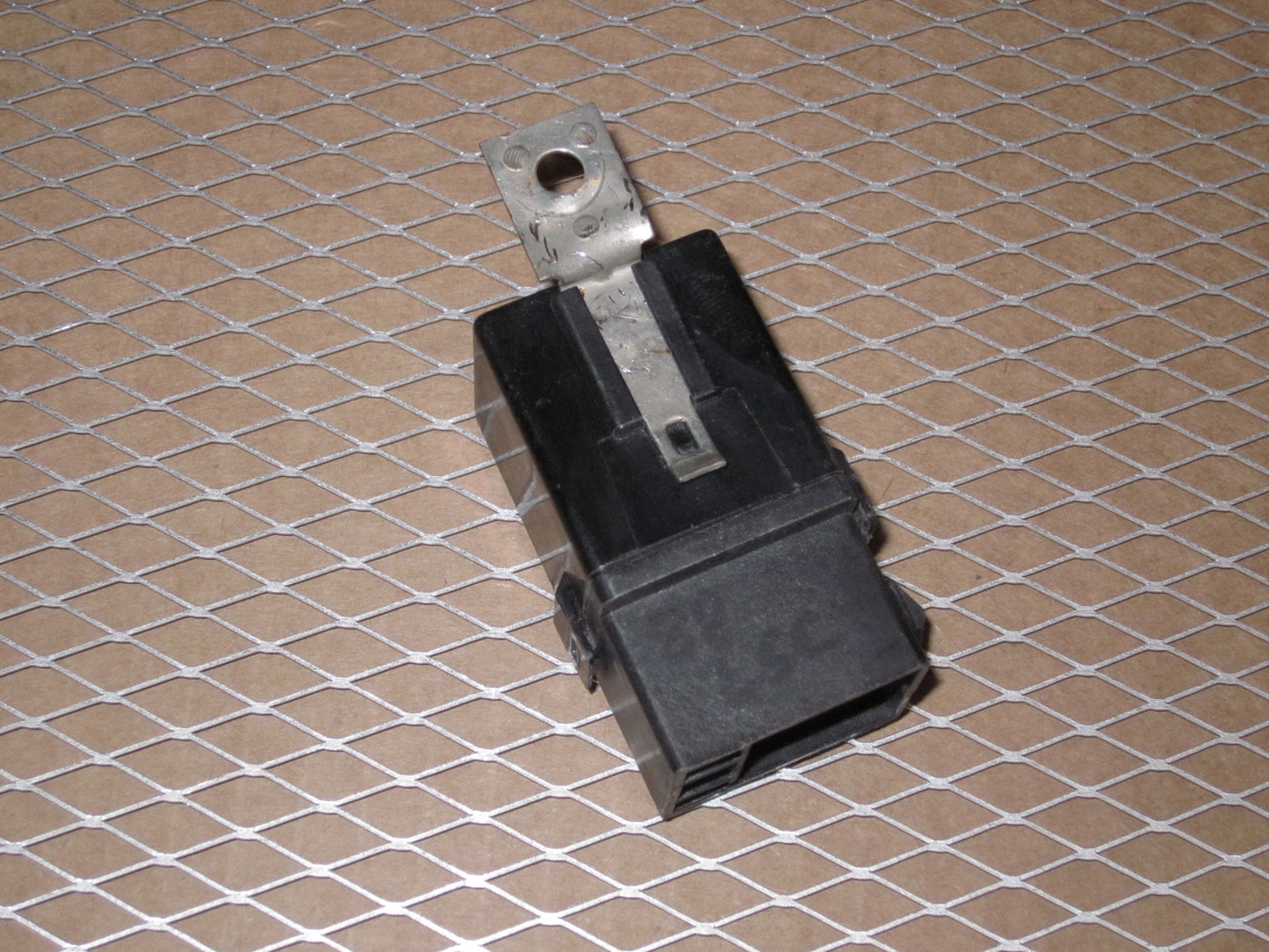 Ford Relay E6LB-6C625-AA