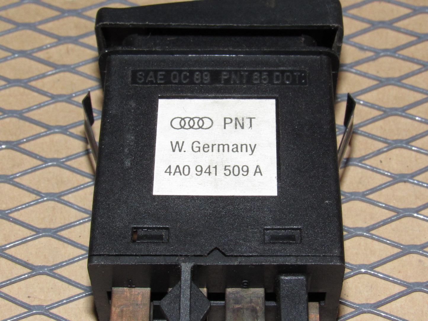 95 96 97 Audi A6 OEM Flasher Hazard Light Switch