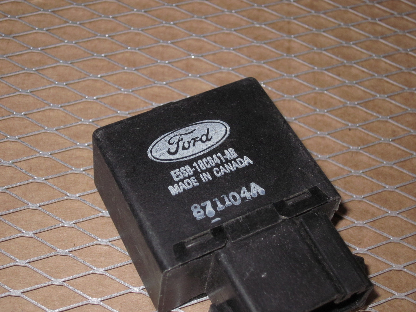Ford Relay E5SB-18C641-AB
