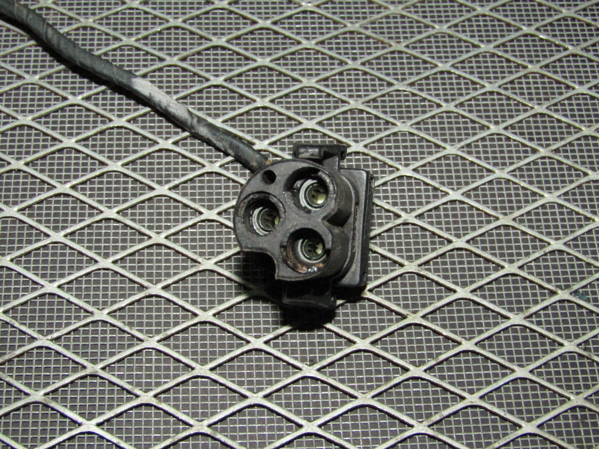 92 93 94 95 BMW 325 OEM Radiator Coolant Temperature Sensor Pigtail Harness