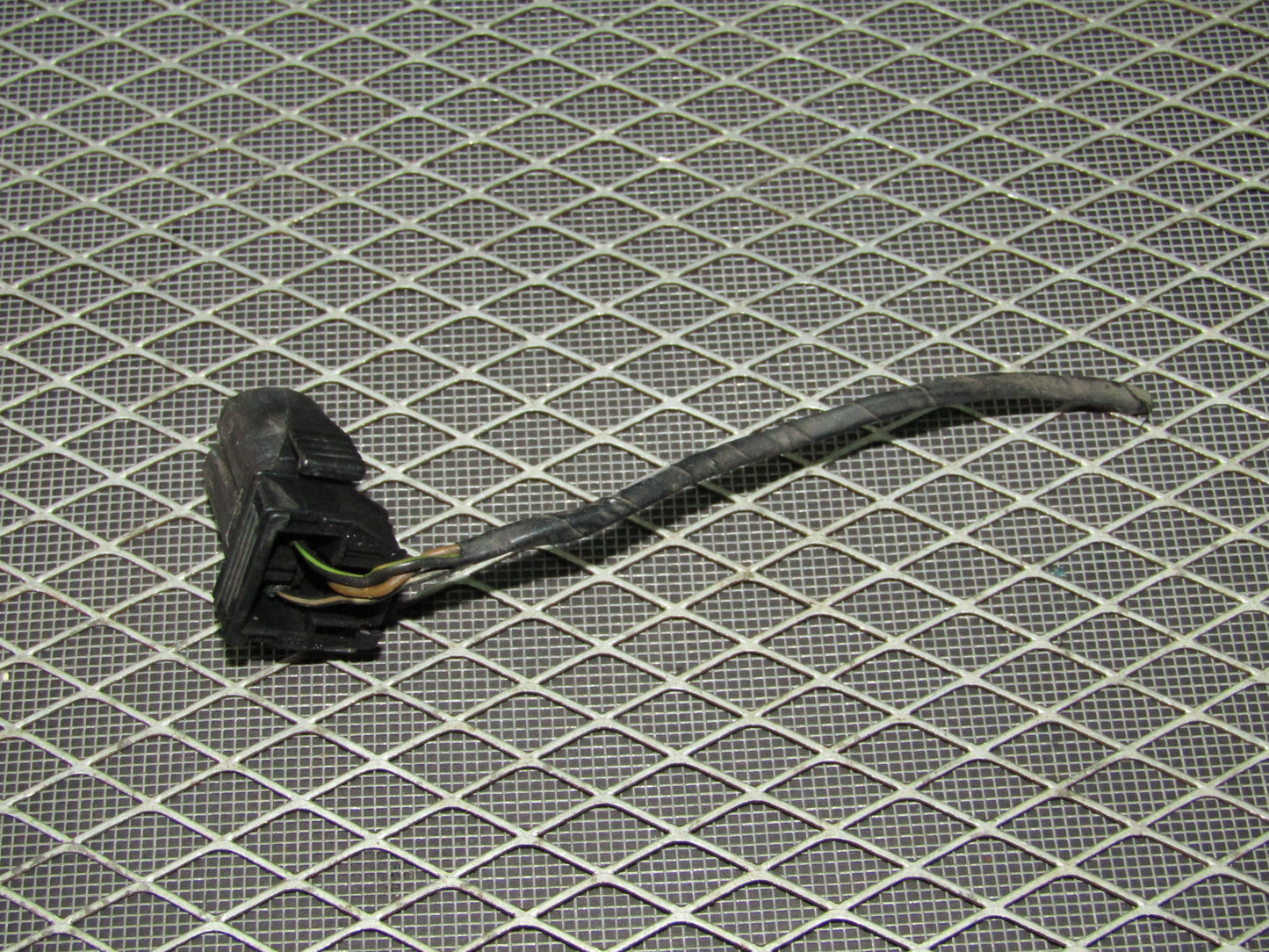 92 93 94 95 BMW 325 OEM Radiator Coolant Temperature Sensor Pigtail Harness