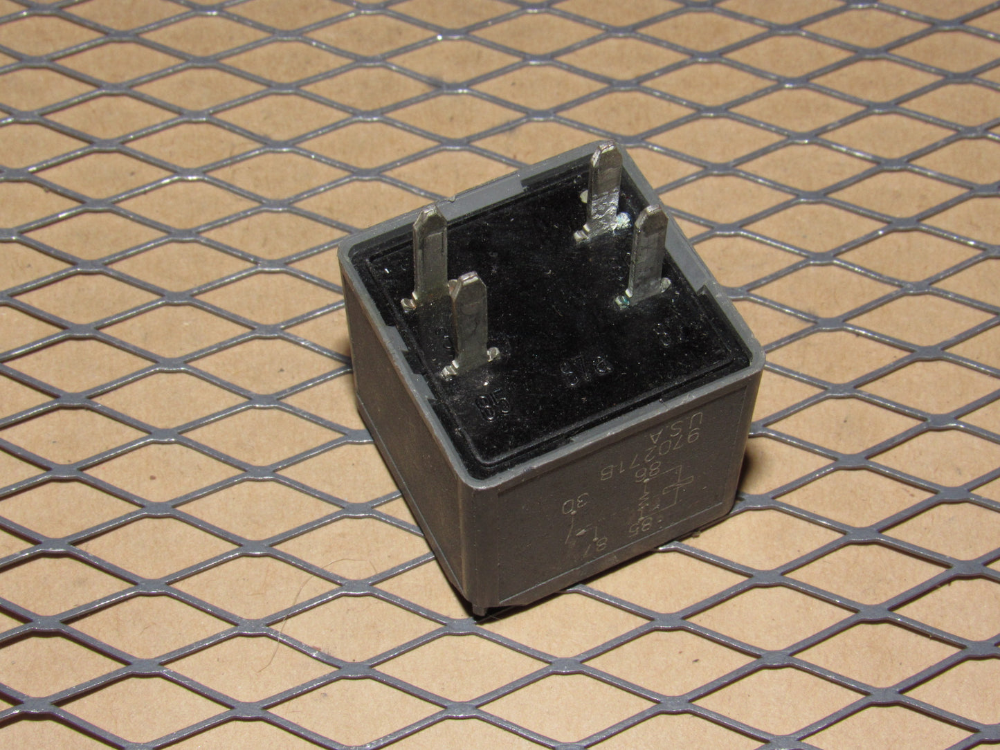 GM Relay VF28-11F14-Z05 / 12193604