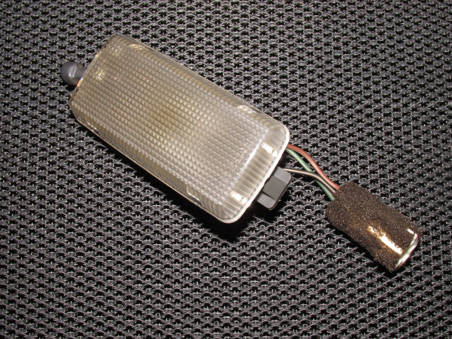 90 91 92 93 94 95 96 Nissan 300zx OEM Dome Map Light - Rear