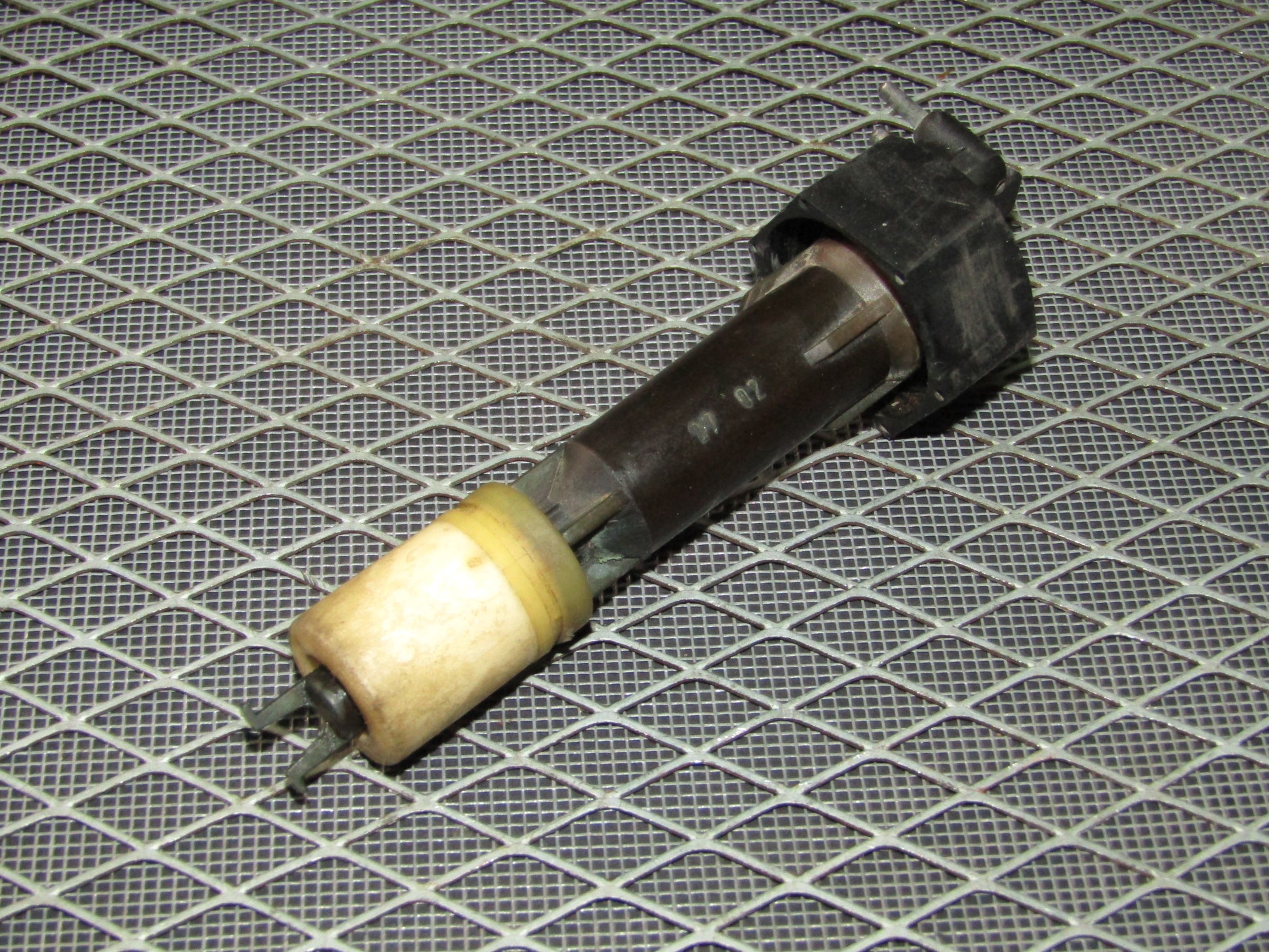 92 93 94 95 BMW 325 OEM Radiator Coolant Level Sensor