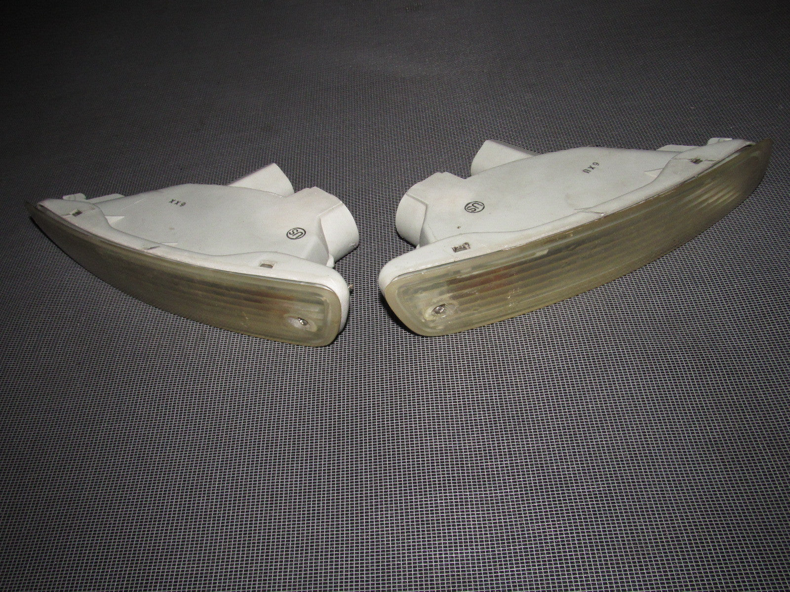 96 97 98 99 Toyota Celica OEM Turn Signal Light - Front Set