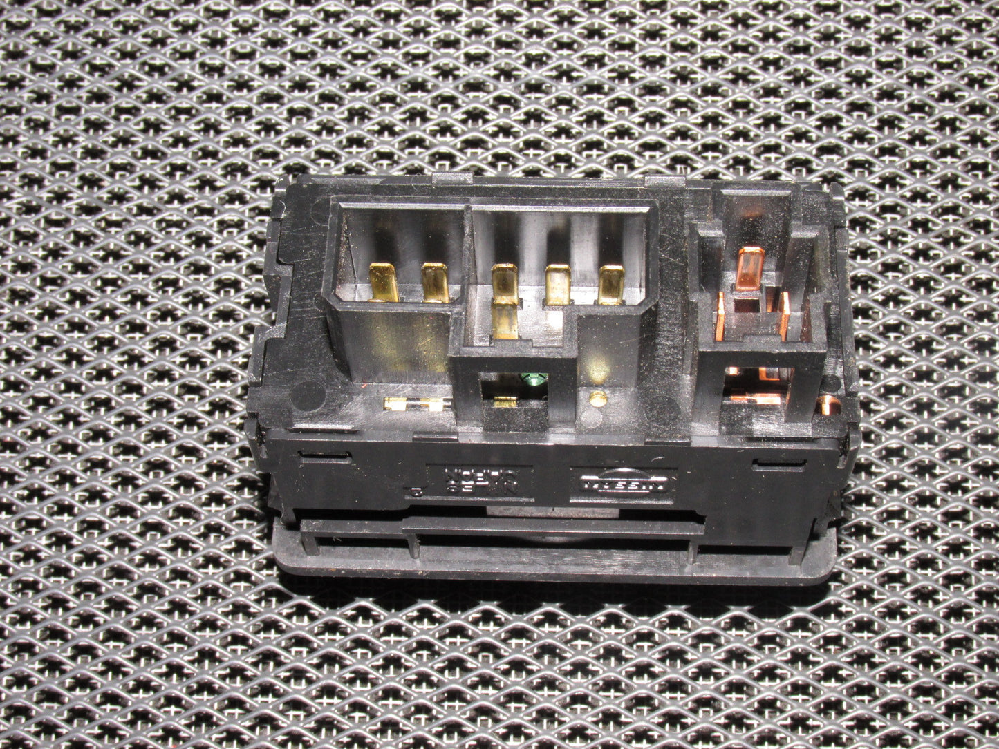 90 91 92 93 94 95 96 Nissan 300zx Power Mirror Switch with Defroster