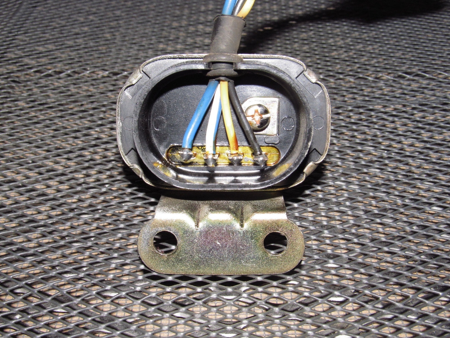 72 73 Datsun 240z OEM Relay - 25235P0101 HR1-14