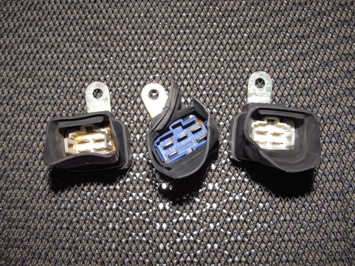 89 90 91 Mazda RX7 OEM Headlight Cooling Fan Dimmer Relay
