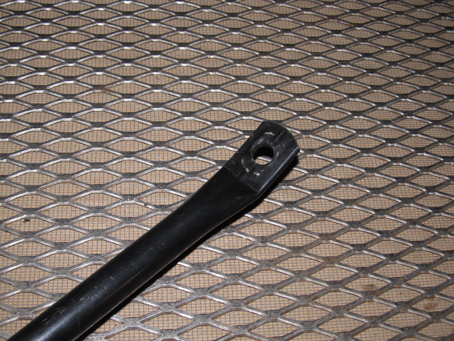 94 95 96 97 98 99 Toyota Celica OEM 2.2L Intake Manifold Bracket
