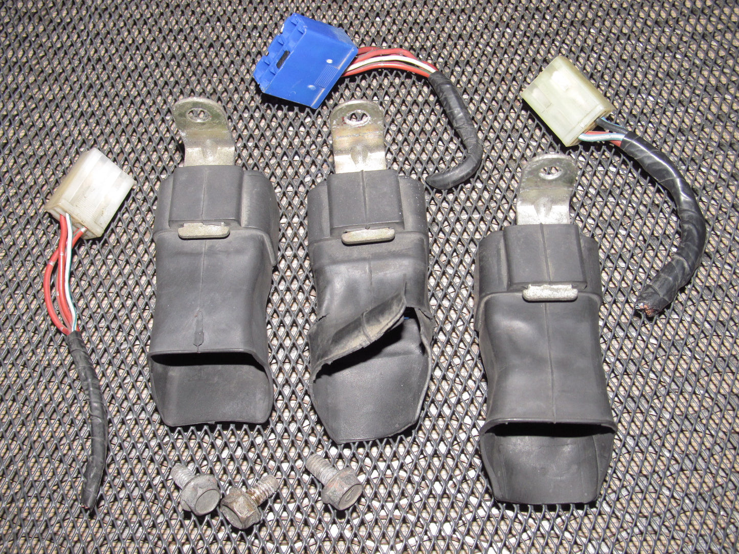 89 90 91 Mazda RX7 OEM Headlight Cooling Fan Dimmer Relay