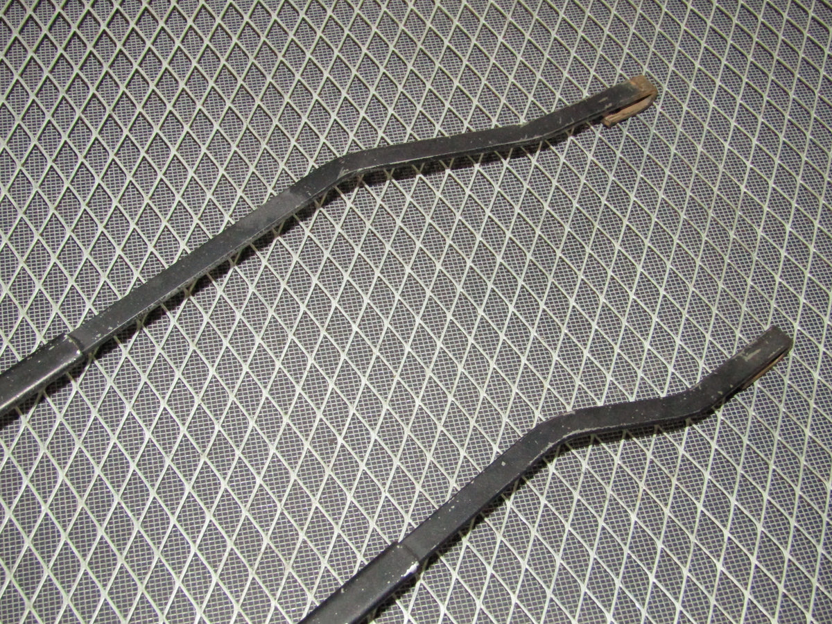 93 94 95 96 97 Honda Del Sol OEM Front Wiper Arm
