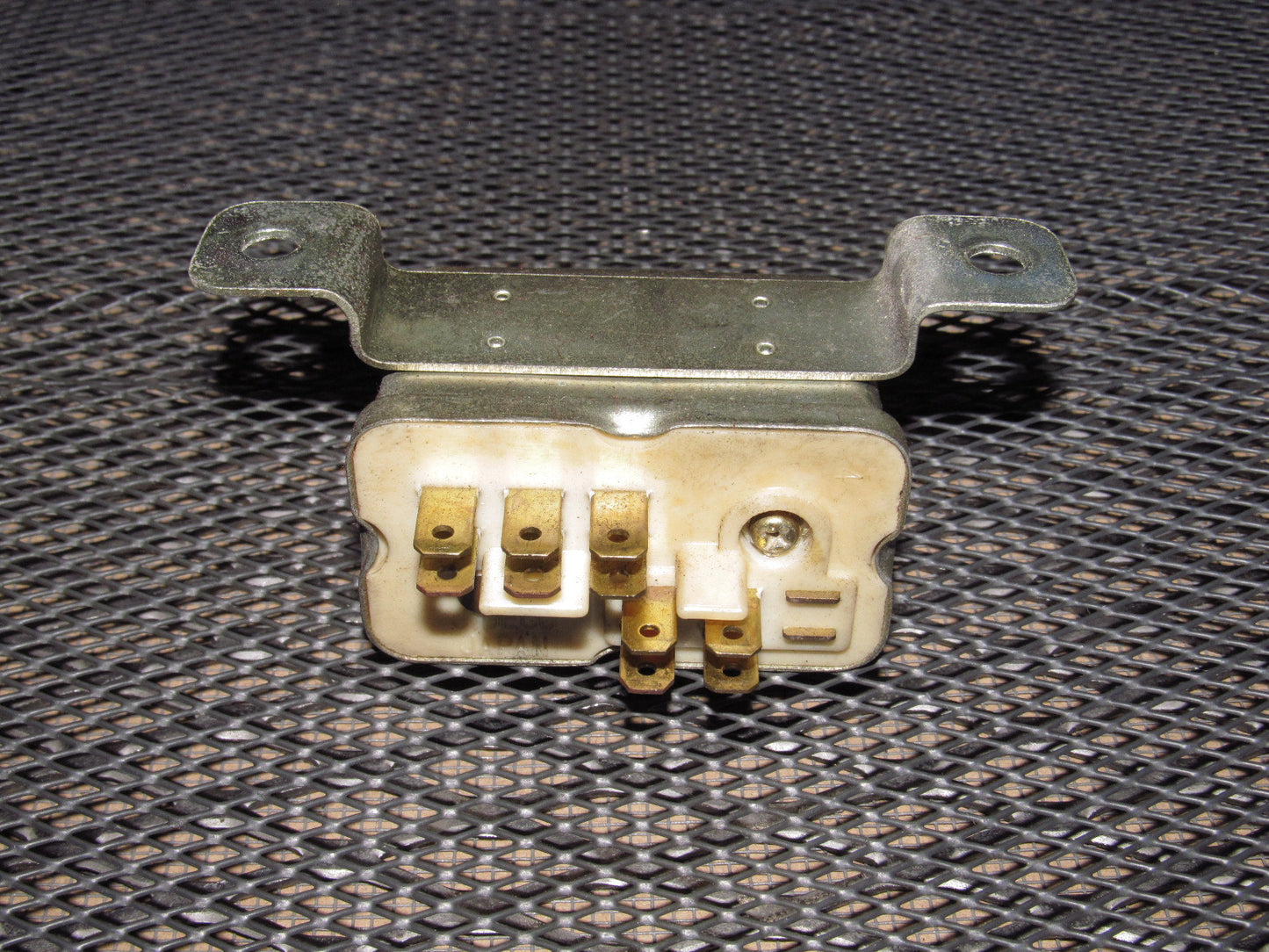 72 73 Datsun 240z OEM Relay - 28820-N3300