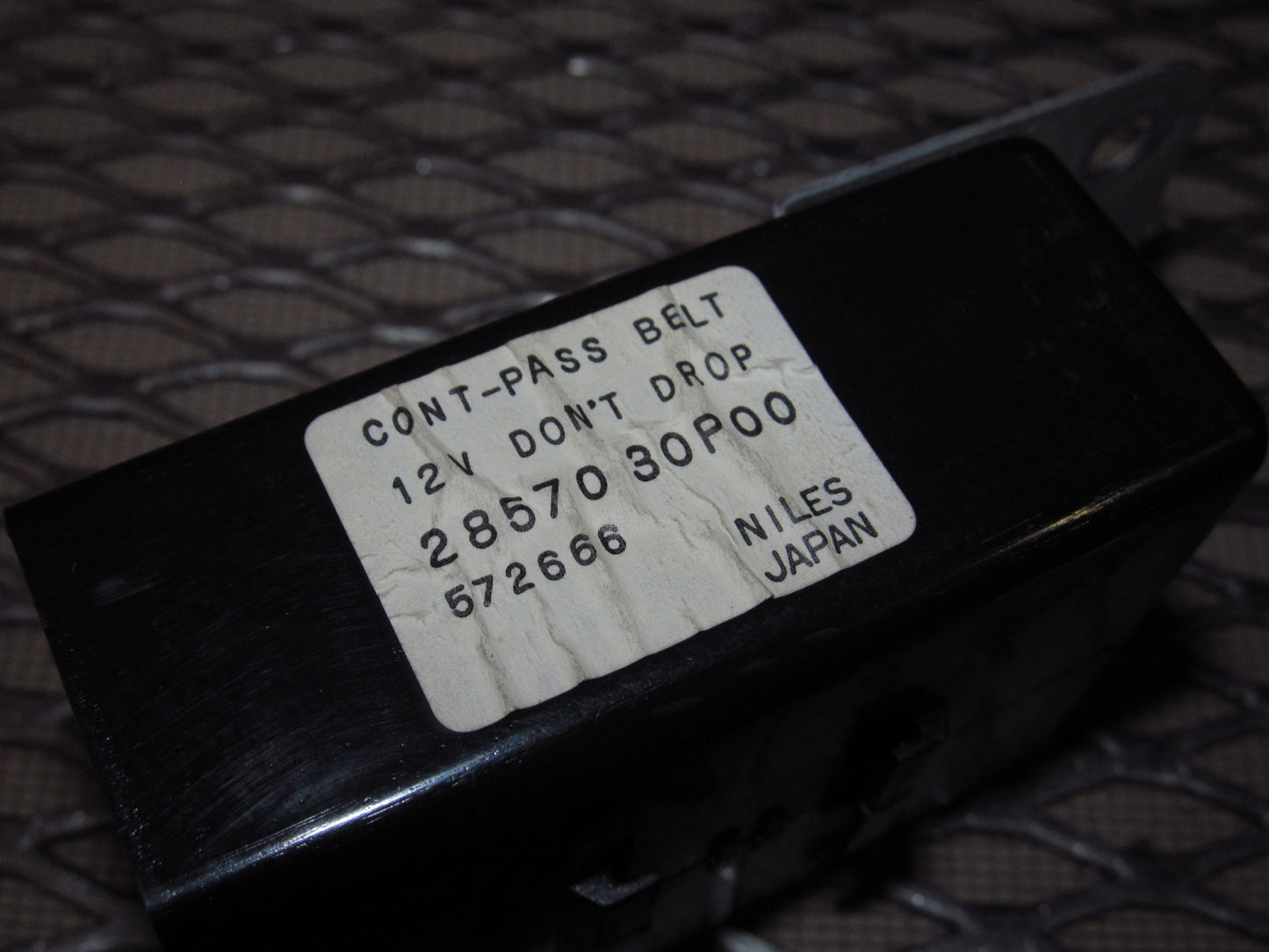 90-93 Nissan 300zx OEM Seat Belt Con Passive Belt Unit - 28570 30P00