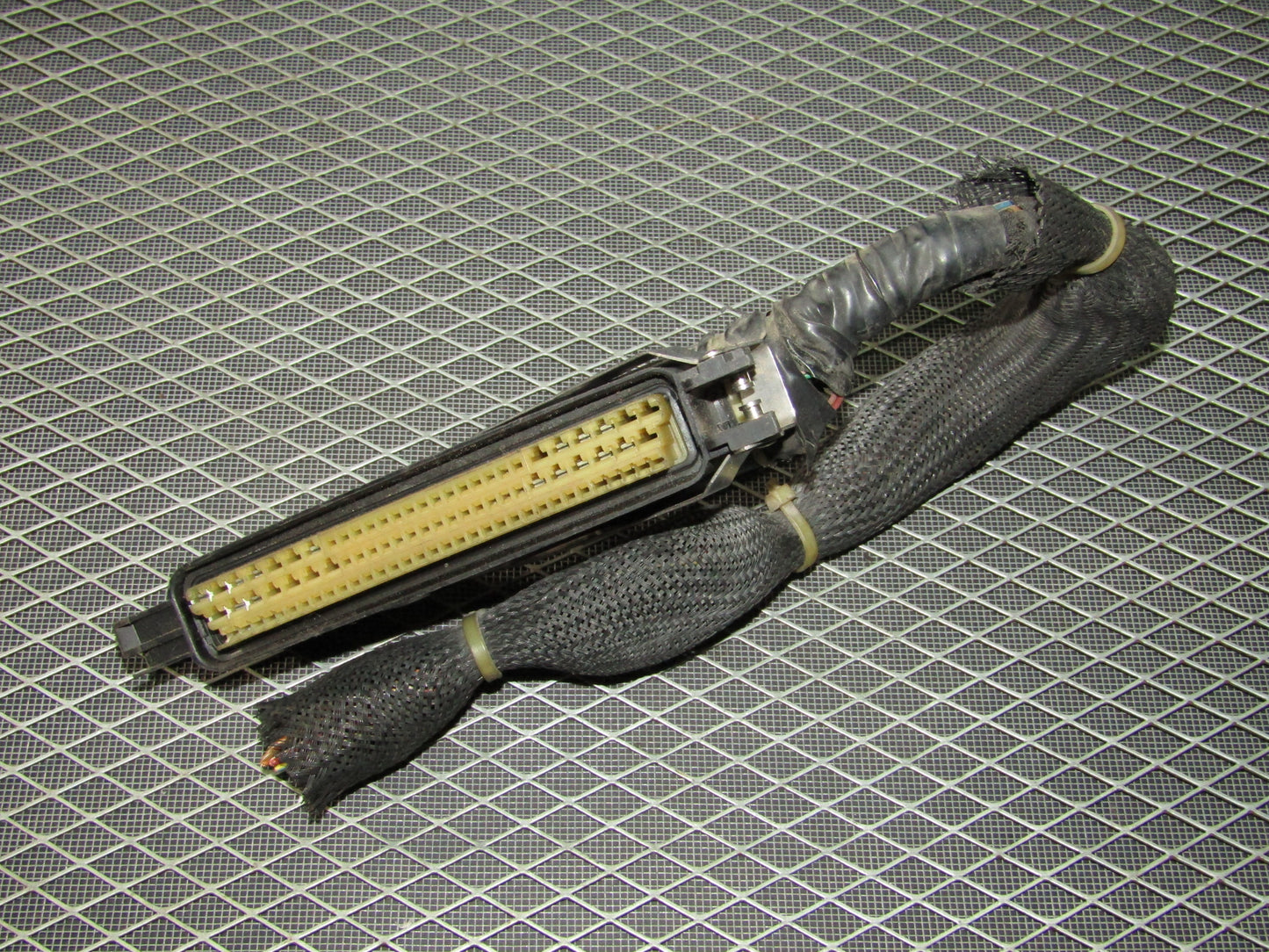92 93 94 95 BMW 325 OEM TCM A/T Transmission Computer Pigtail Harness