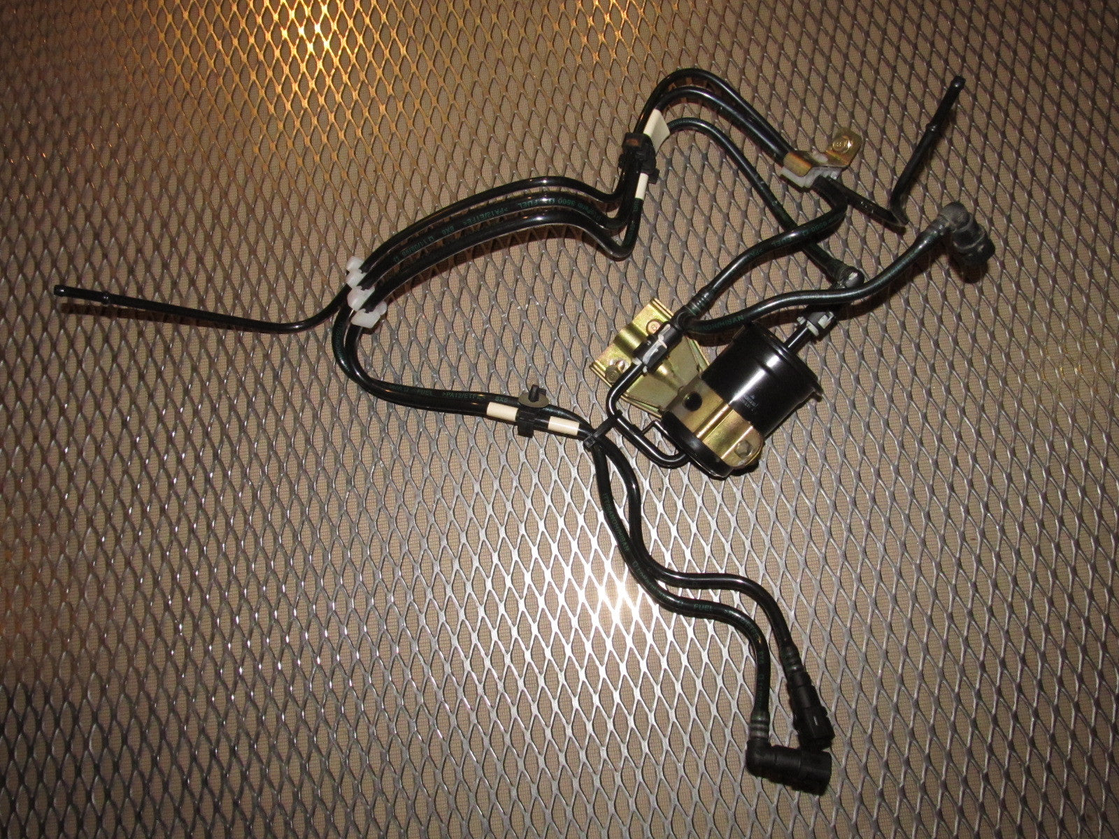 99 00 Mazda Miata OEM Gas Tank Fuel Filter Line Assembly