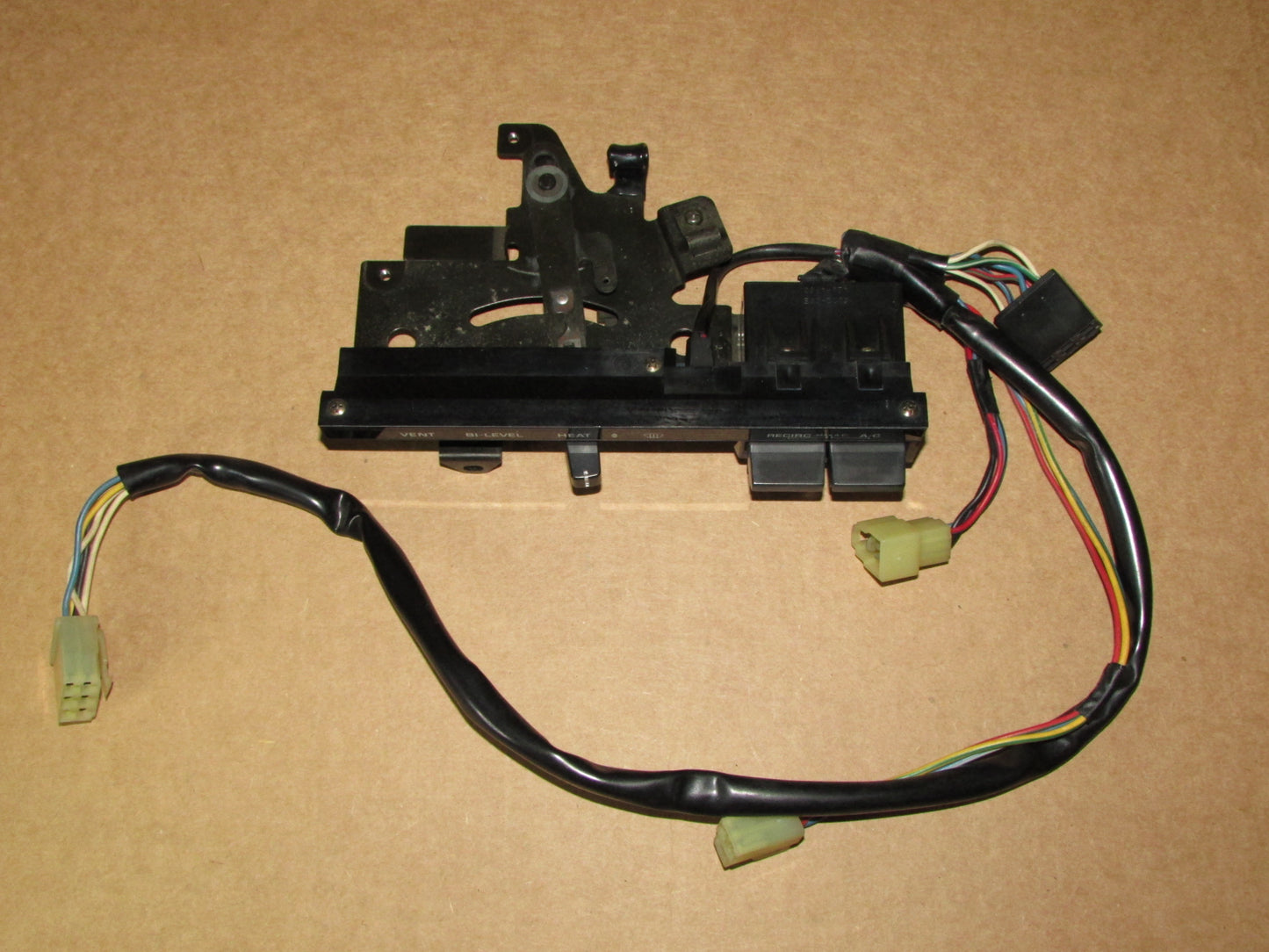 84 85 Mazda RX7 OEM Hvac A/C Heater Manual Climate Control Unit