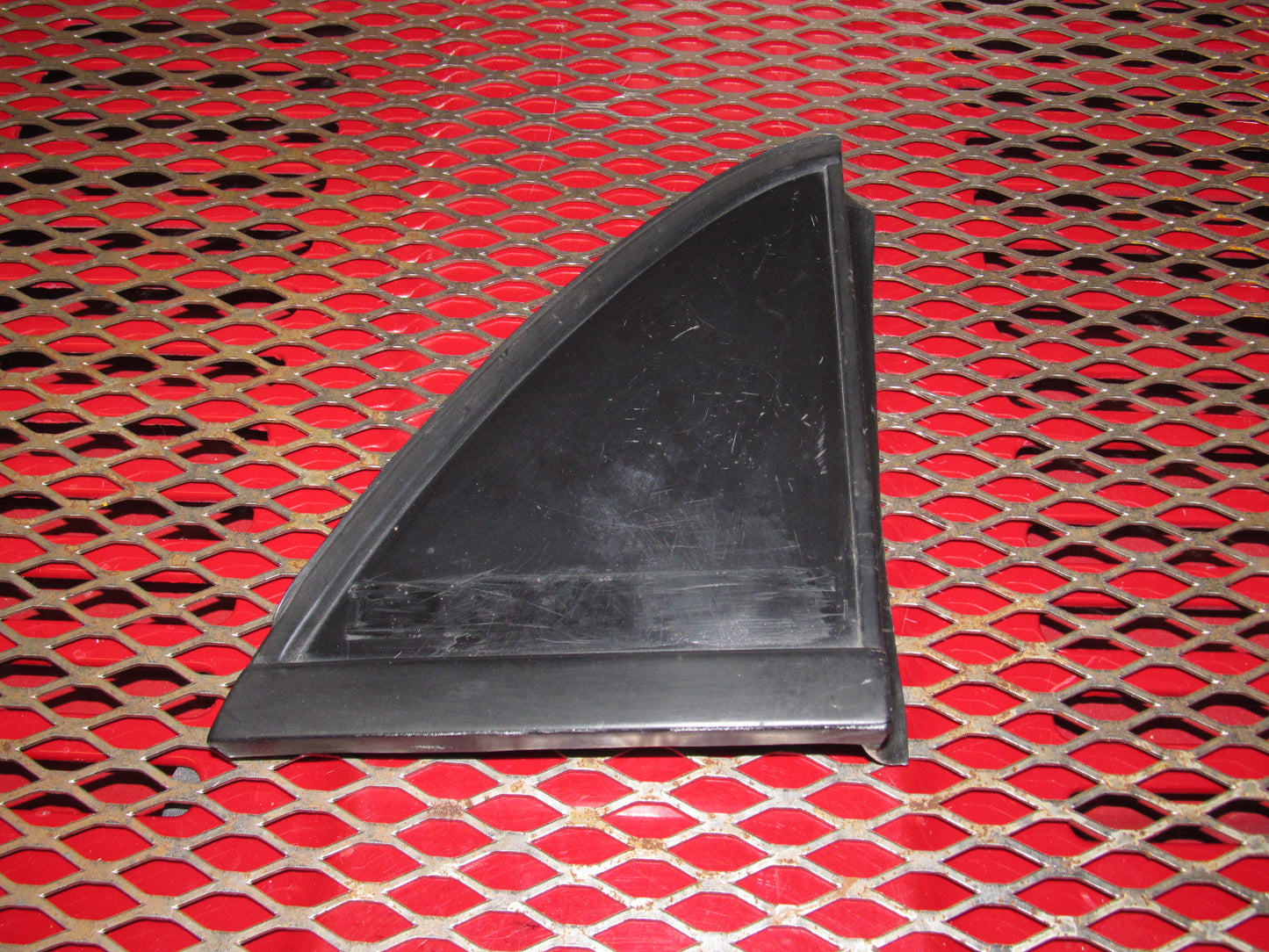 88 89 Honda CRX OEM Exterior Rear Corner Triangular Trim Finish Cover - Left