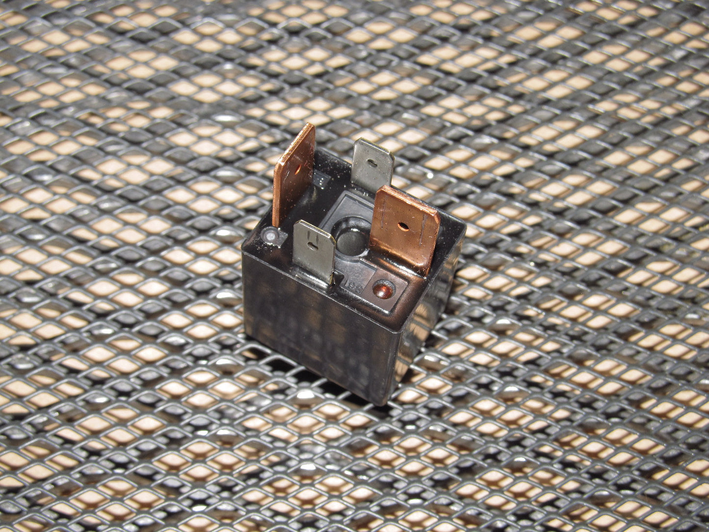 Mazda Universal Relays L110 67 730 - CB1aH-R-12V