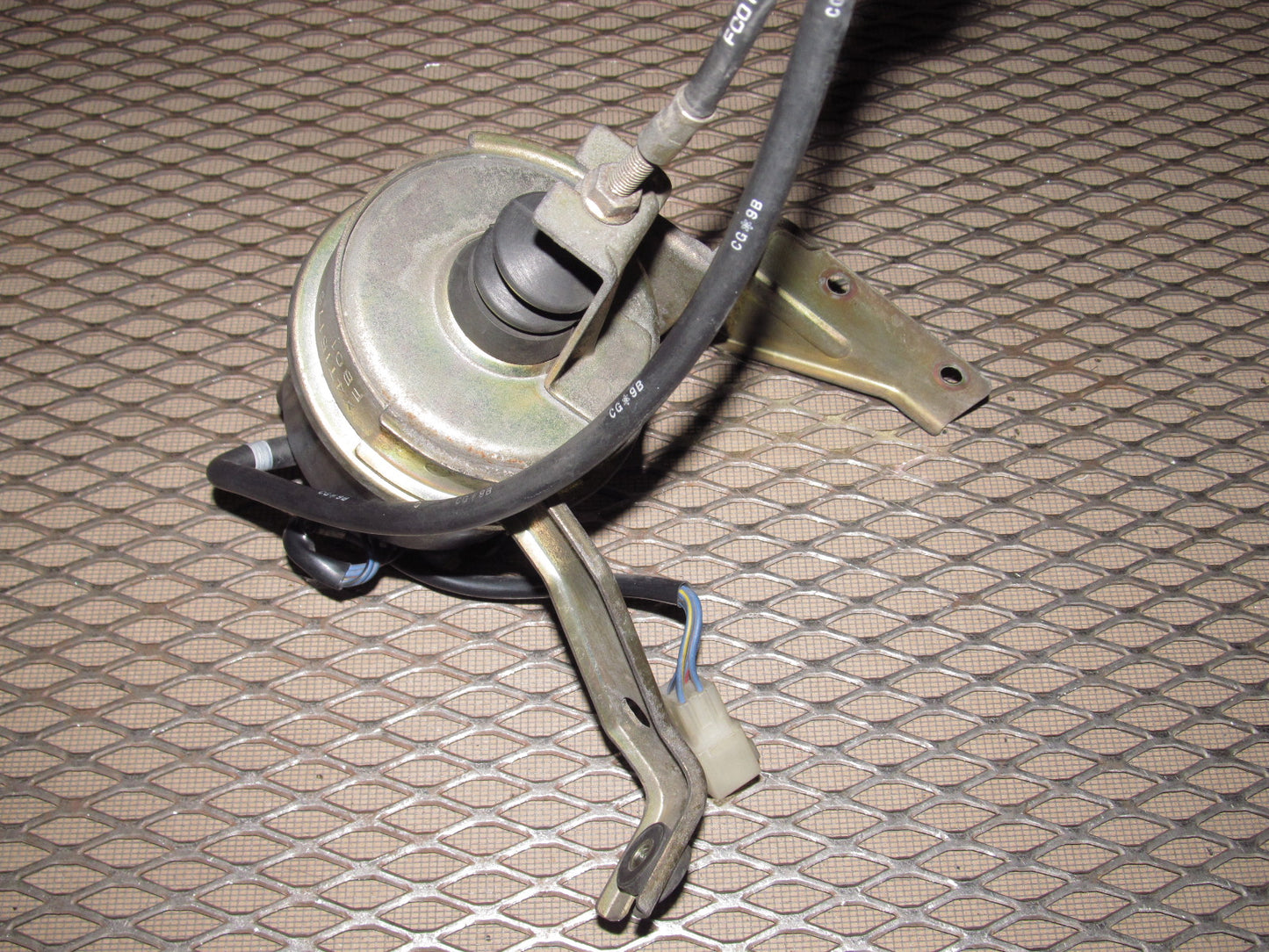 89 90 91 Mazda RX7 OEM Cruise Control Actuator Motor Unit - M/T