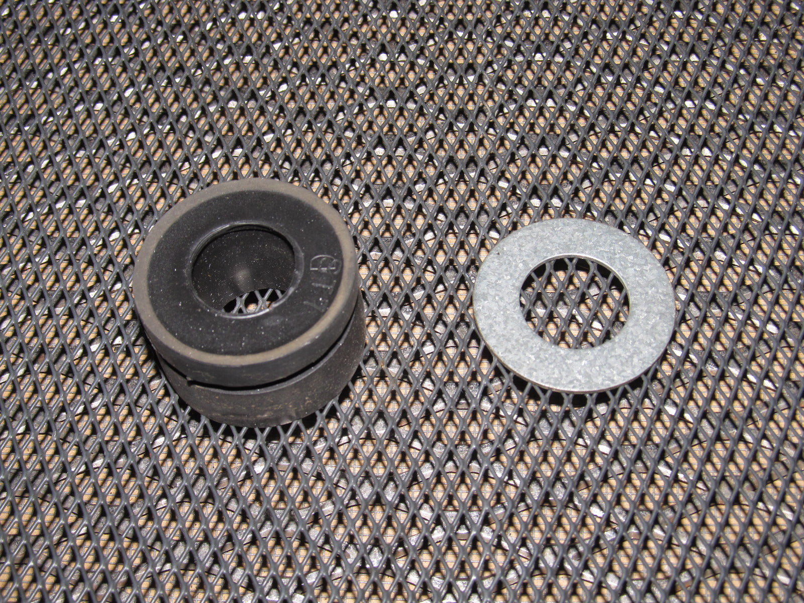 94-01 Acura Integra OEM Rear Wiper Motor Rubber Window Glass Grommet