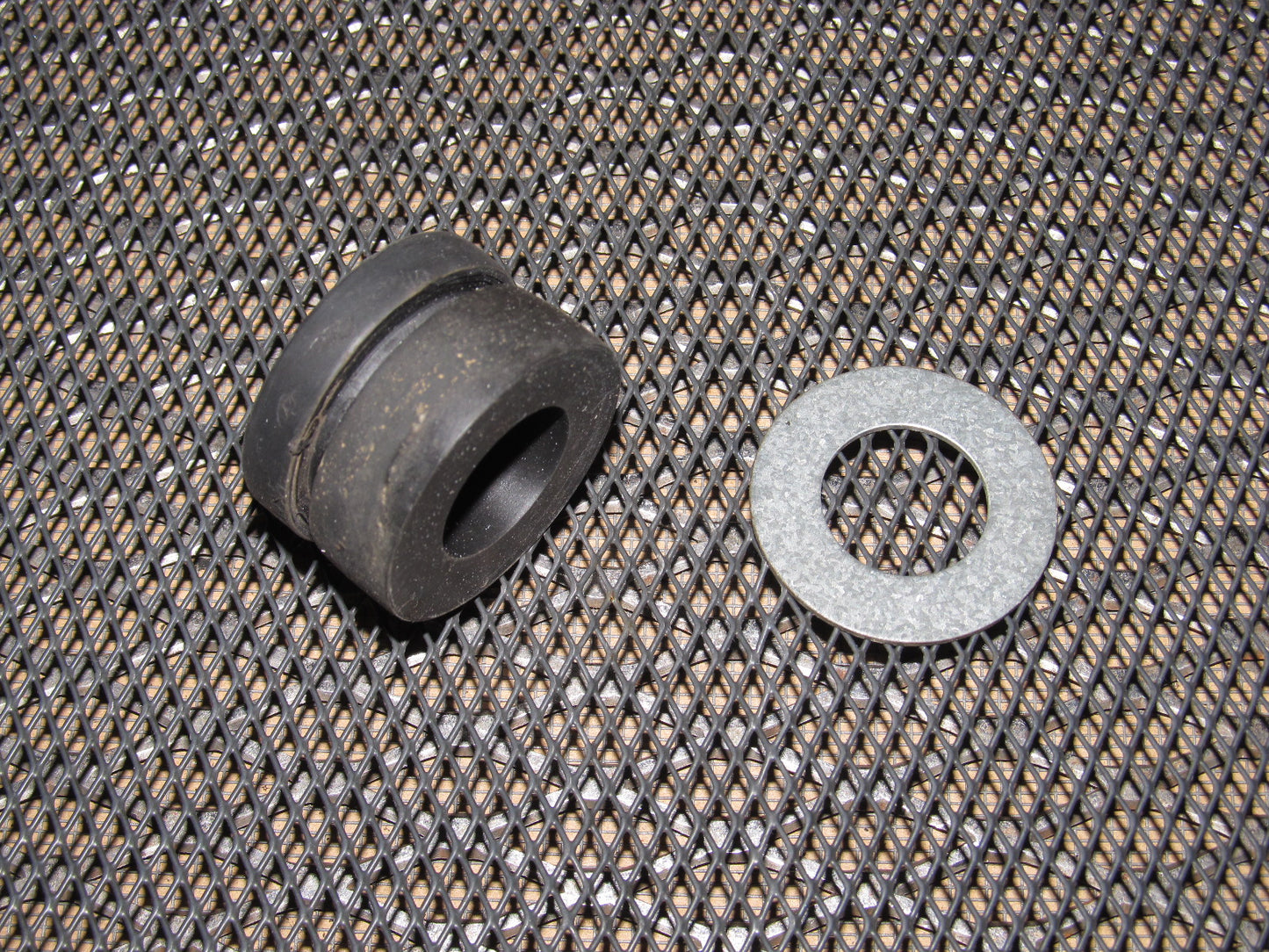 94-01 Acura Integra OEM Rear Wiper Motor Rubber Window Glass Grommet