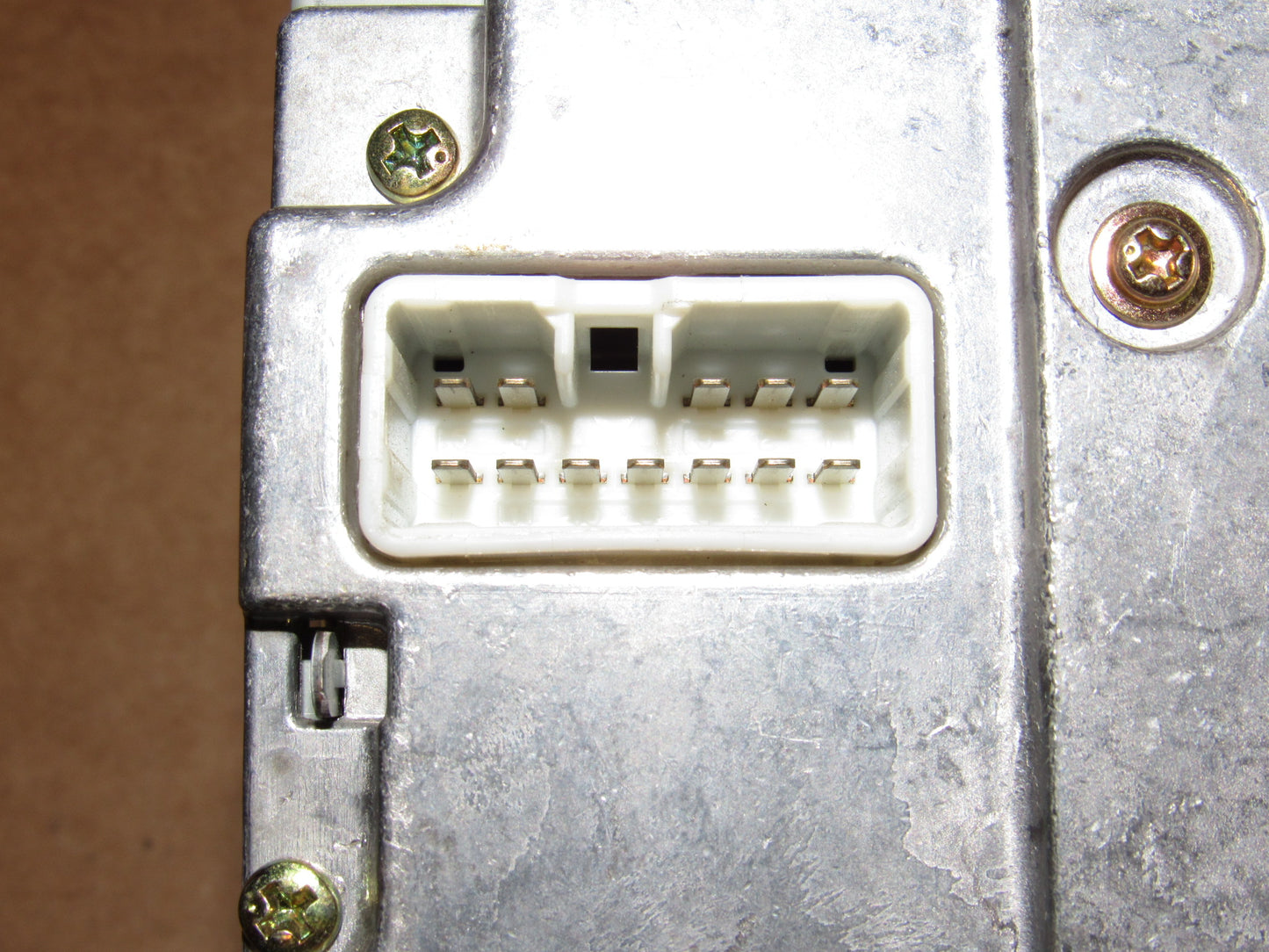 01 02 03 Toyota Rav4 OEM Stereo AM FM Radio CD & Cassette Player Unit