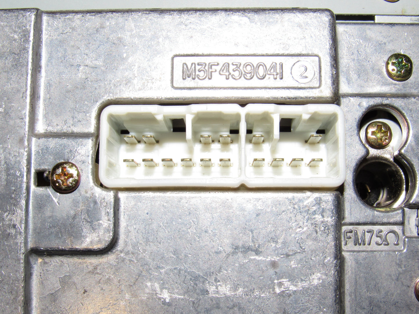 01 02 03 Toyota Rav4 OEM Stereo AM FM Radio CD & Cassette Player Unit