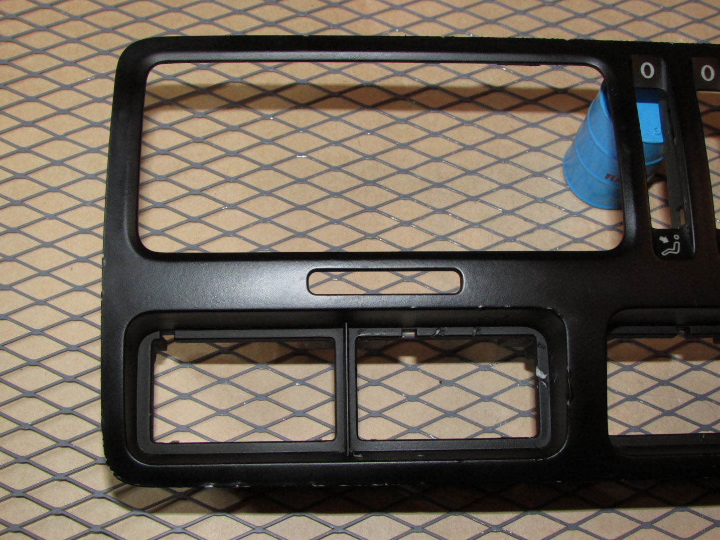 99 00 01 02 03 04 05 Volkswagen Jetta OEM Dash Air Vent Bezel Cover Trim