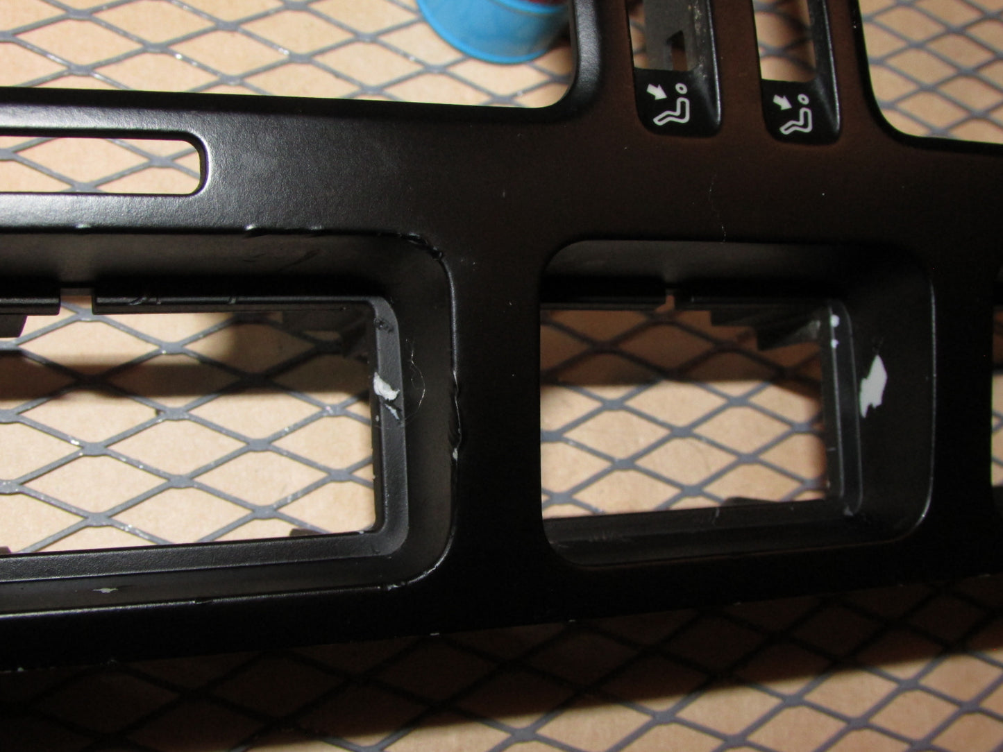 99 00 01 02 03 04 05 Volkswagen Jetta OEM Dash Air Vent Bezel Cover Trim