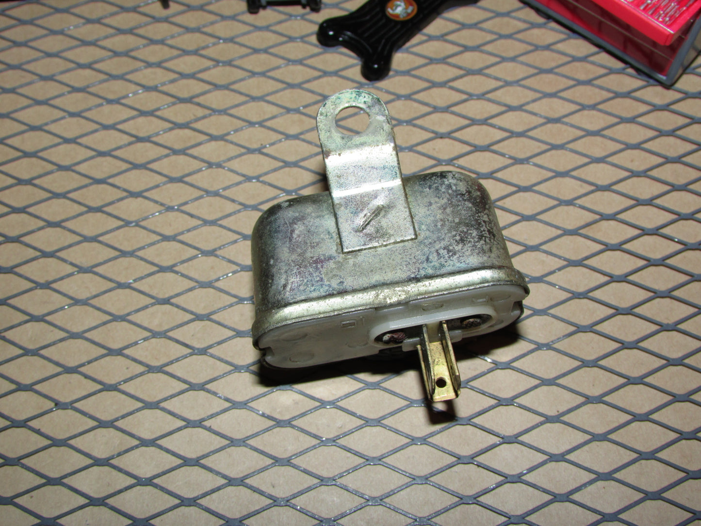 81 82 83  Mazda RX7 OEM Horn Relay 12V15A