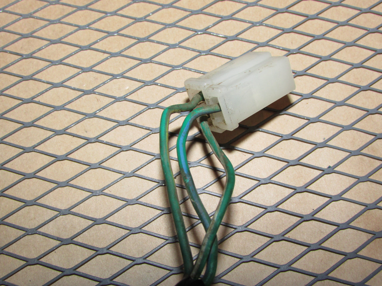 81 82 83  Mazda RX7 OEM Horn Relay Pigtail Harness