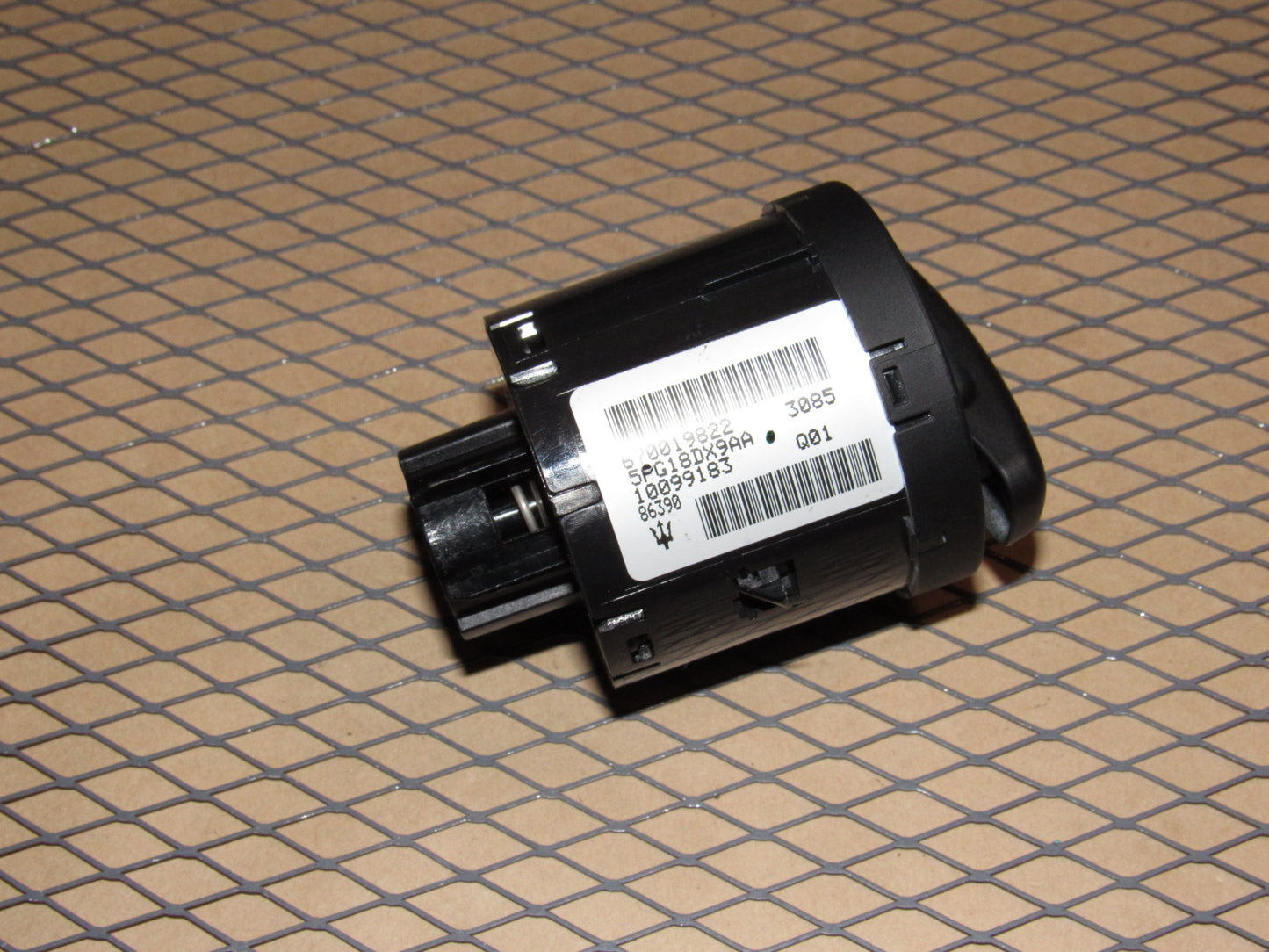 14-22 Maserati Quattroporte OEM Headlight Switch