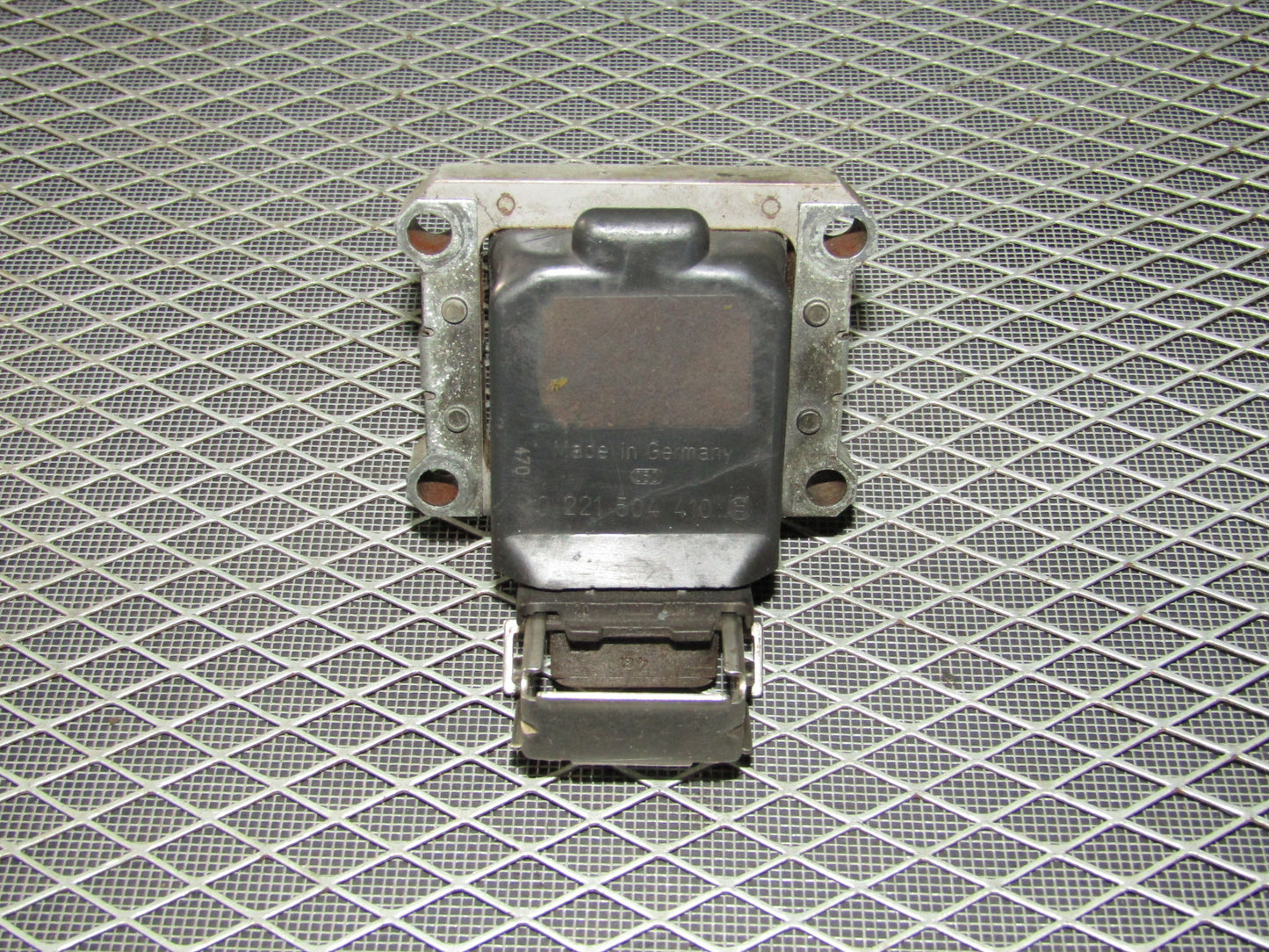 92 93 94 95 BMW 325 OEM Ignition Coil - 2.5L