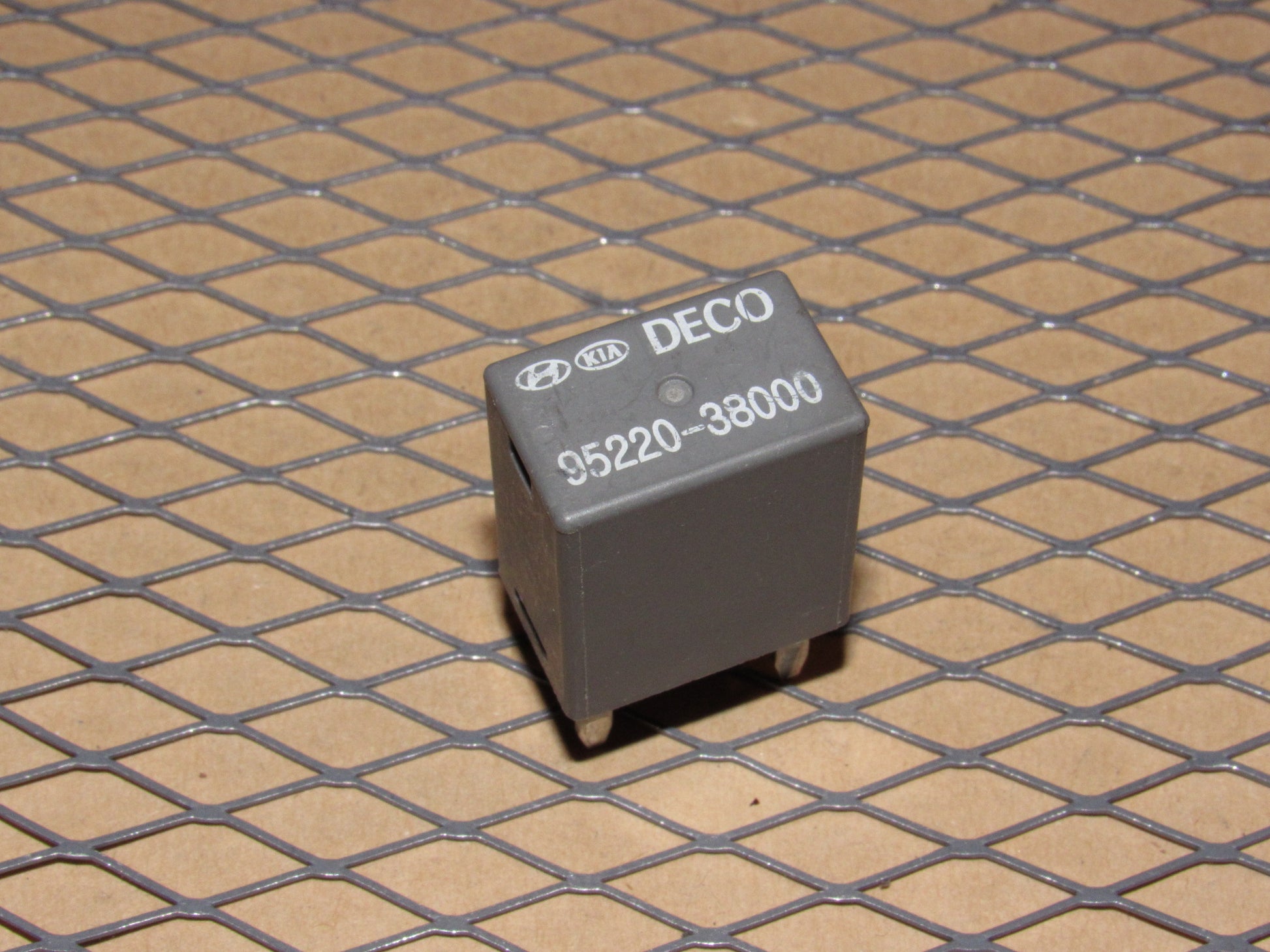 Hyundai Relay 95220-38000