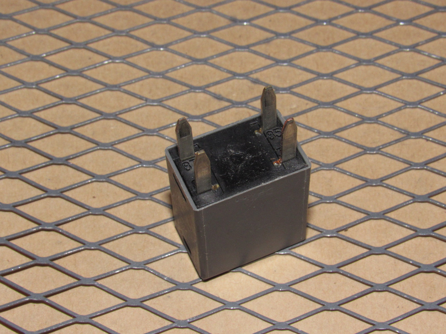 Hyundai Relay 95220-38000