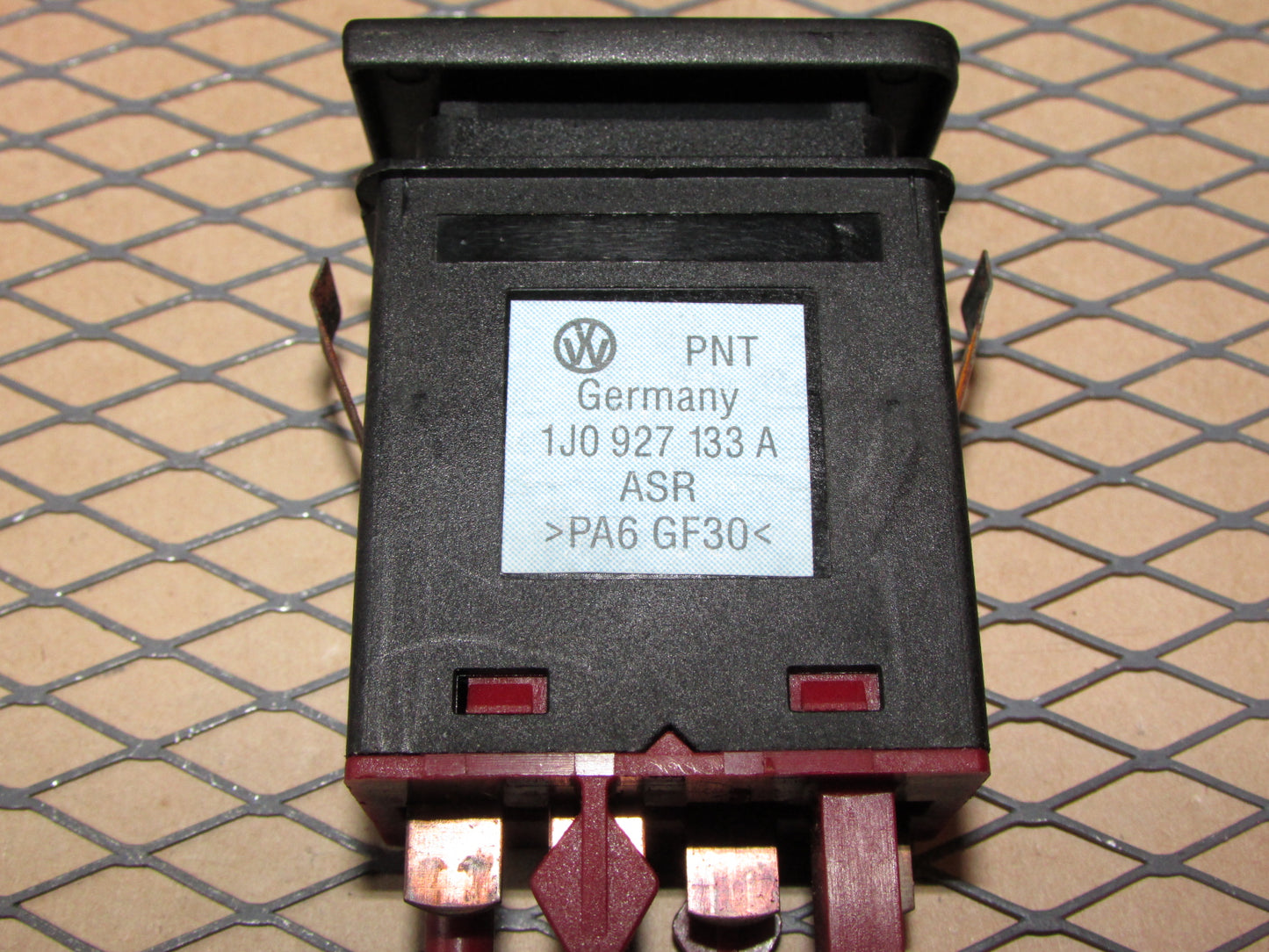 99 00 01 02 03 04 05 Volkswagen Jetta OEM Anti Slip Regulator ASR Traction Switch