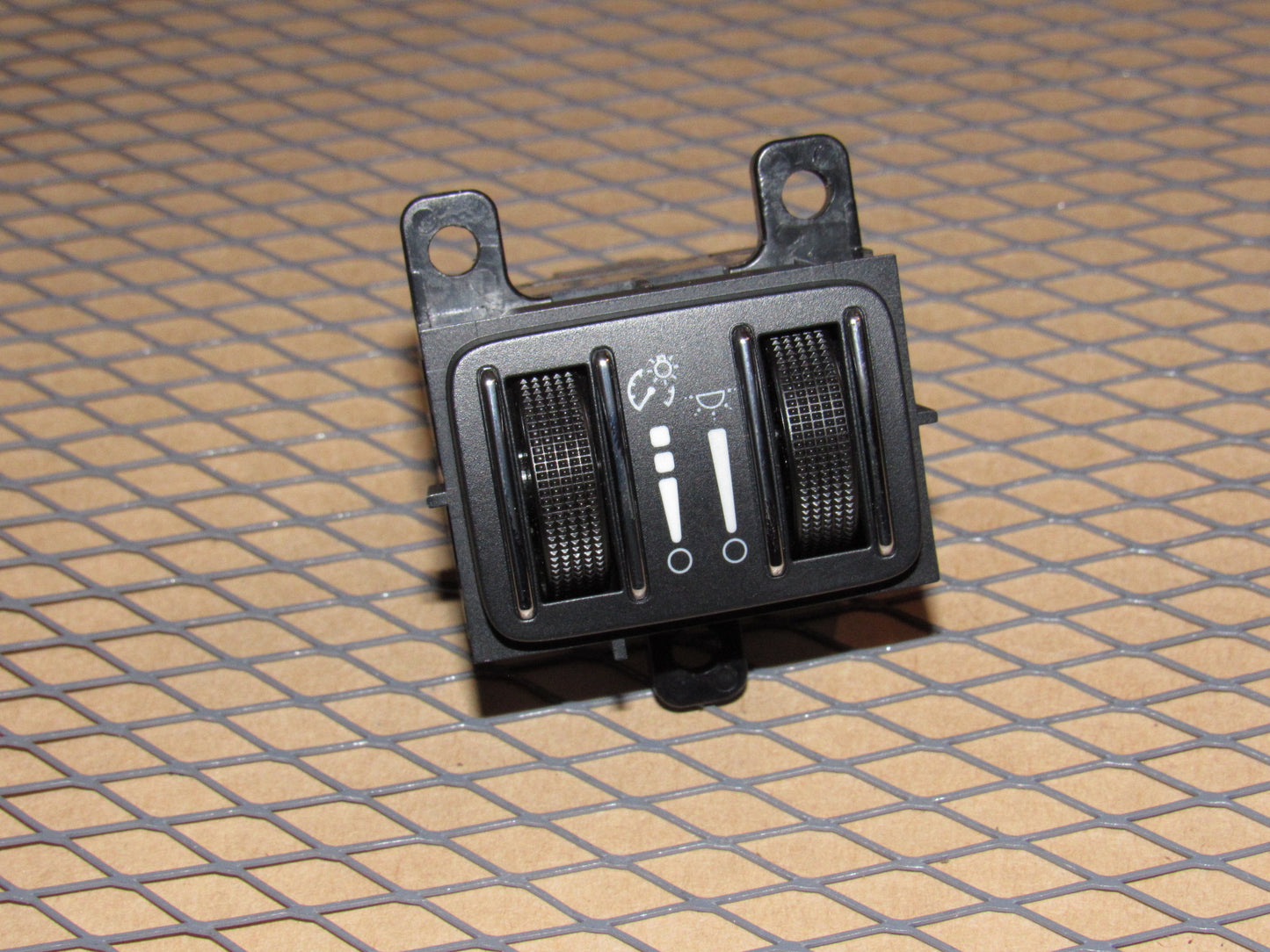 14-22 Maserati Quattroporte OEM Dash & Cluster Light illumination Dimmer Switch