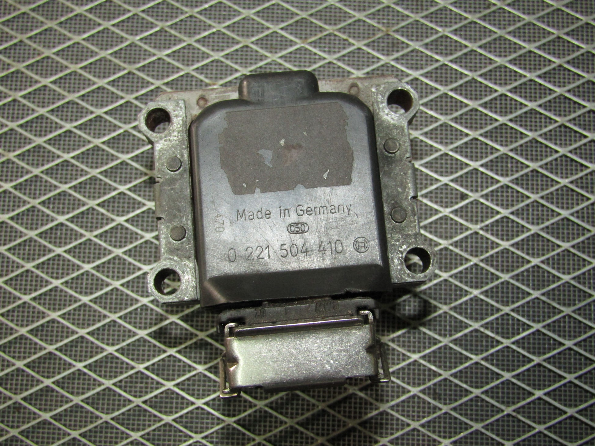 92 93 94 95 BMW 325 OEM Ignition Coil - 2.5L