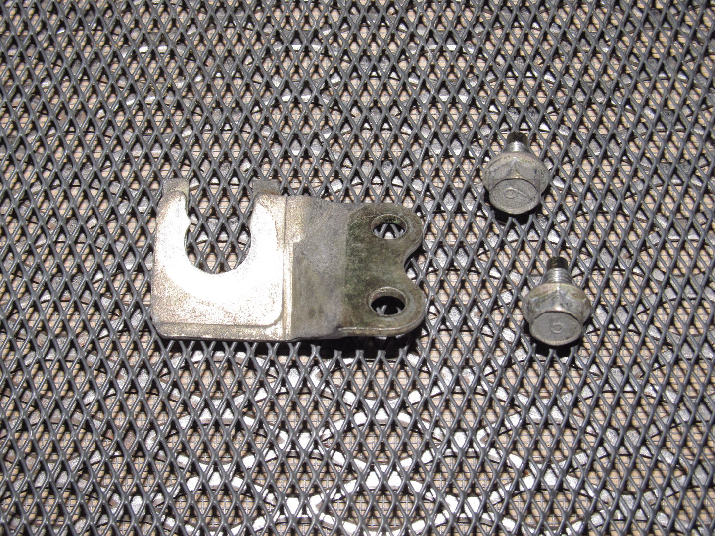 89 90 91 Mazda RX7 OEM Throttle Body Cable Holder Bracket - NA