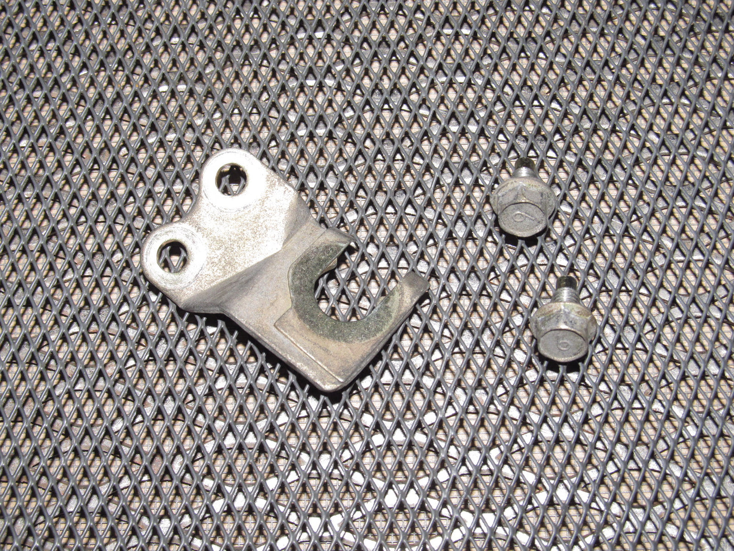 89 90 91 Mazda RX7 OEM Throttle Body Cable Holder Bracket - NA