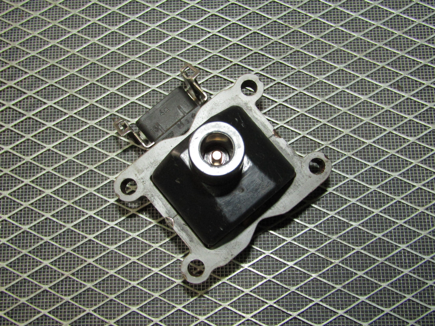 92 93 94 95 BMW 325 OEM Ignition Coil - 2.5L