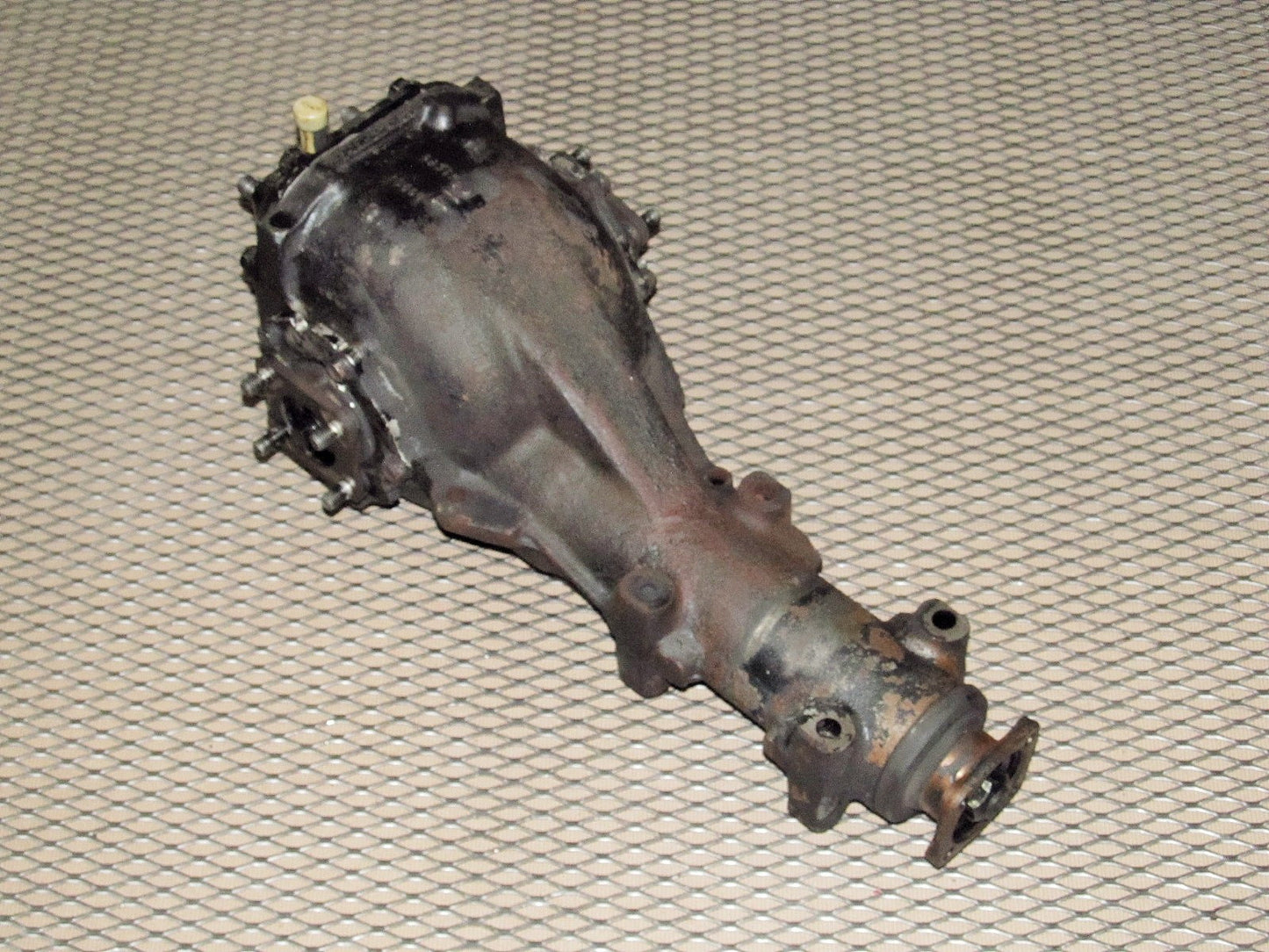 72 73 Datsun 240z OEM Rear Differential