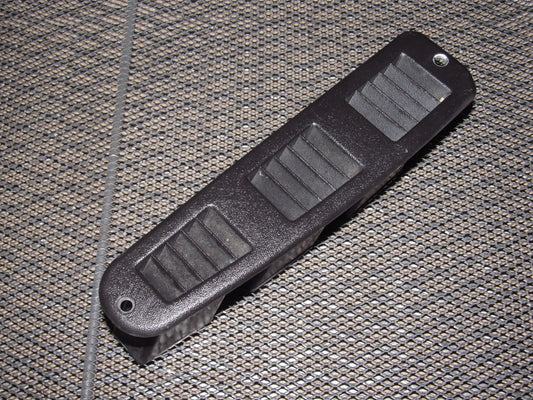 94 95 96 97 Mitsubishi 3000GT OEM Door Jamb Vent - Right