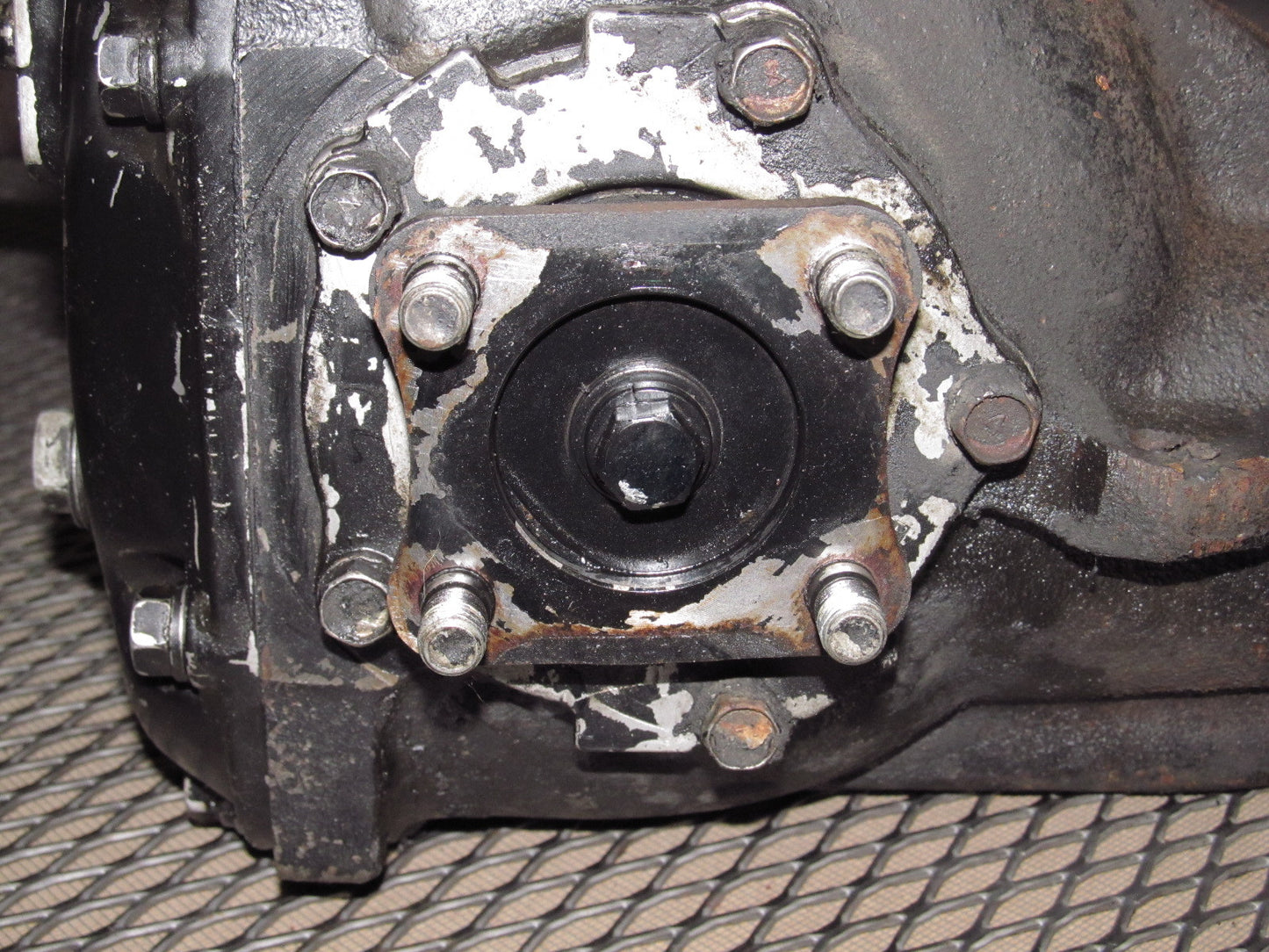 72 73 Datsun 240z OEM Rear Differential