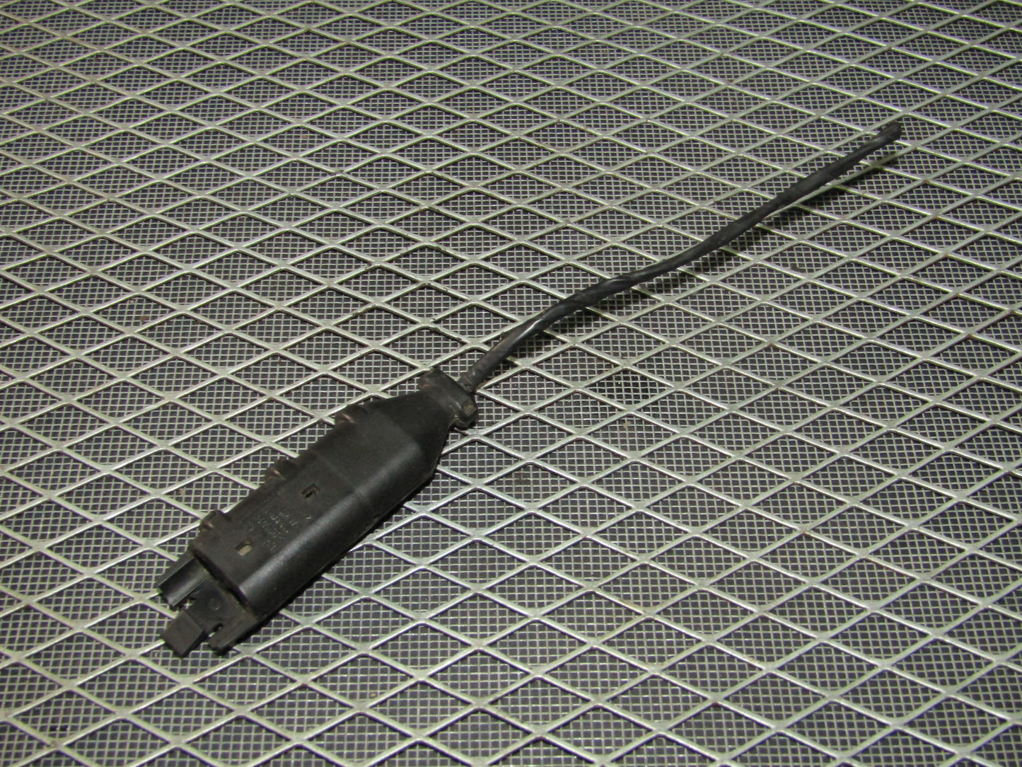 92 93 94 95 BMW 325 OEM Brake Master Cylinder Pigtail Harness