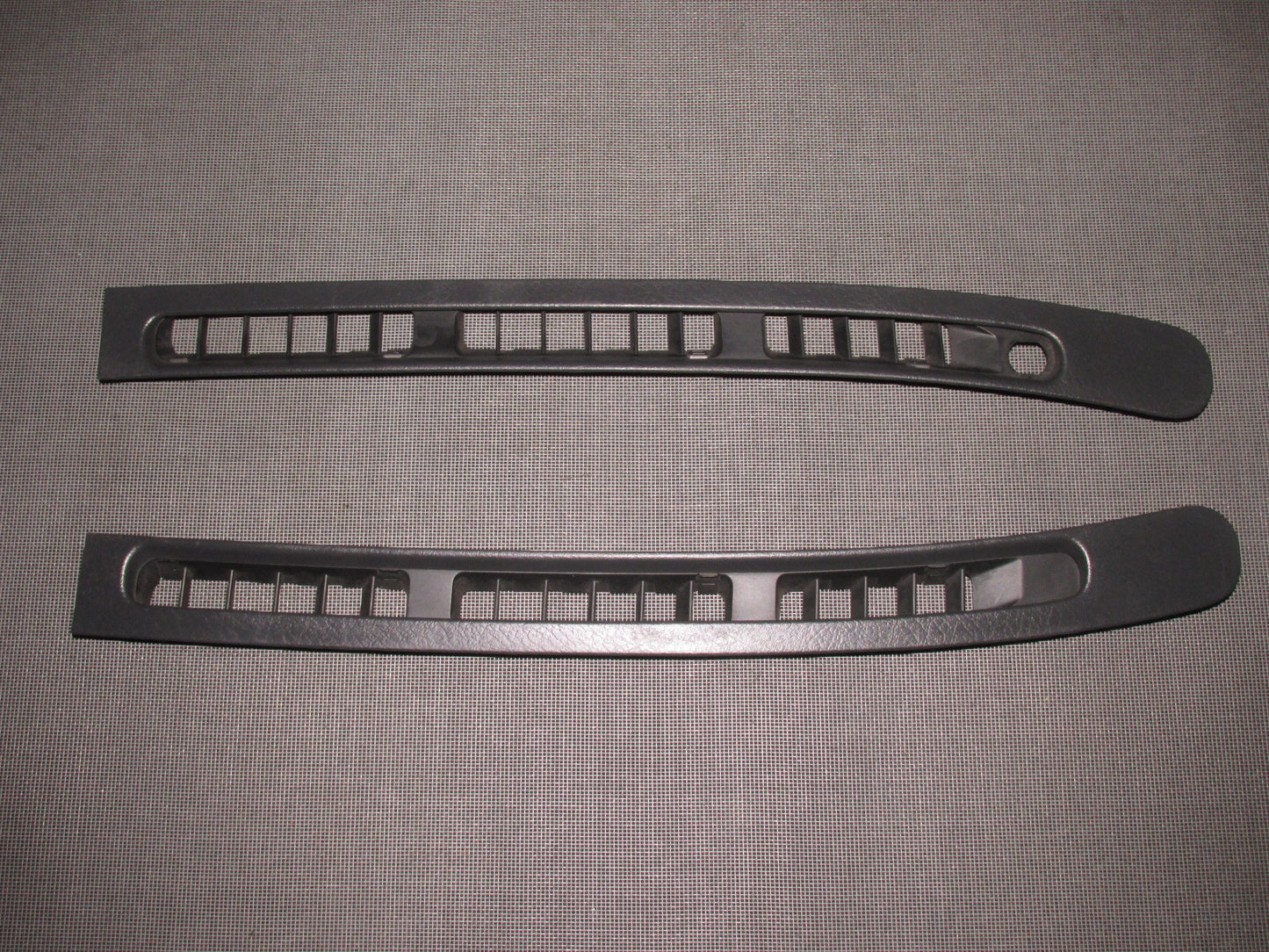90 91 92 93 94 95 96 Nissan 300zx OEM Dash Cowl Vent - Set