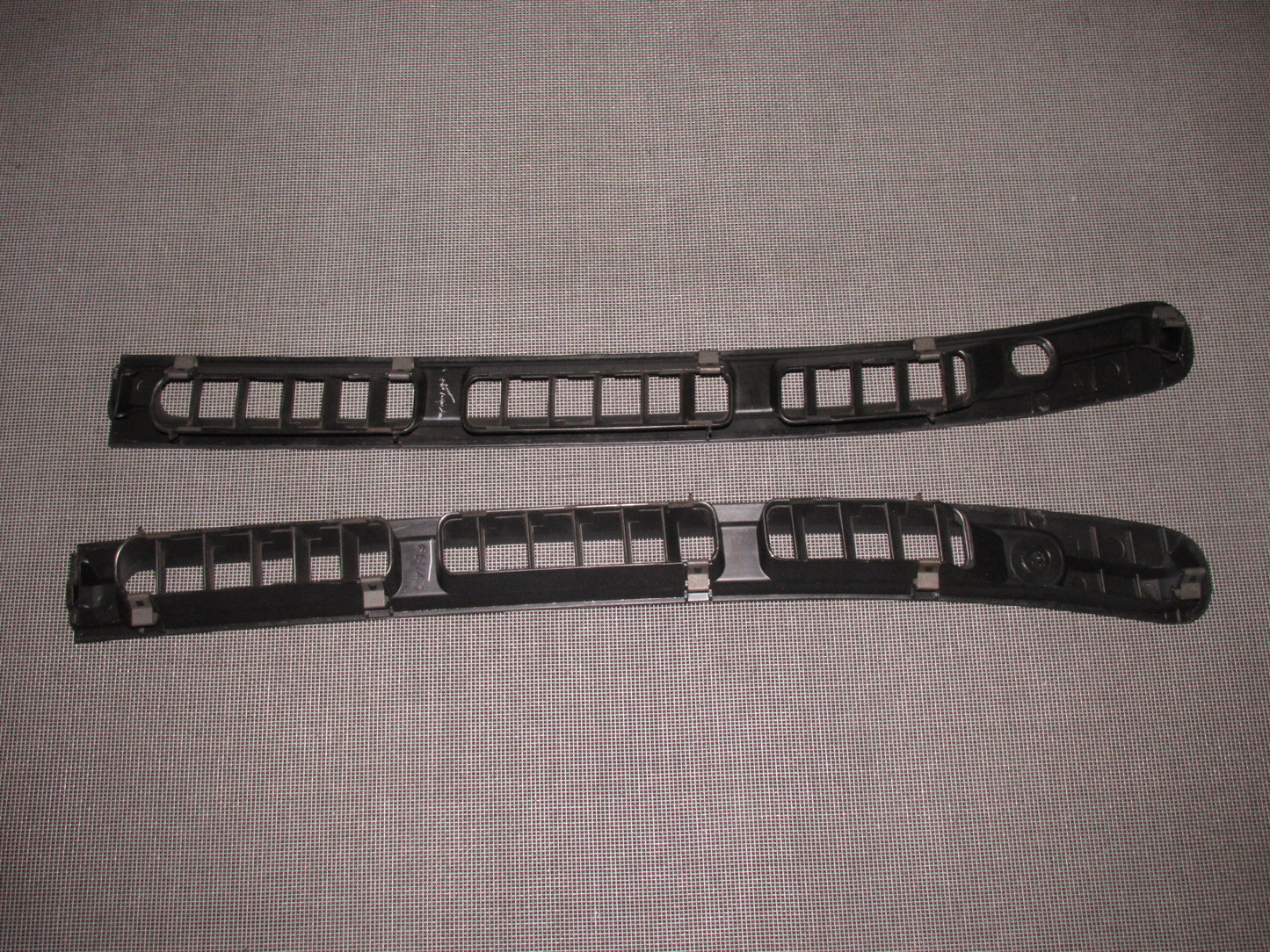 90 91 92 93 94 95 96 Nissan 300zx OEM Dash Cowl Vent - Set